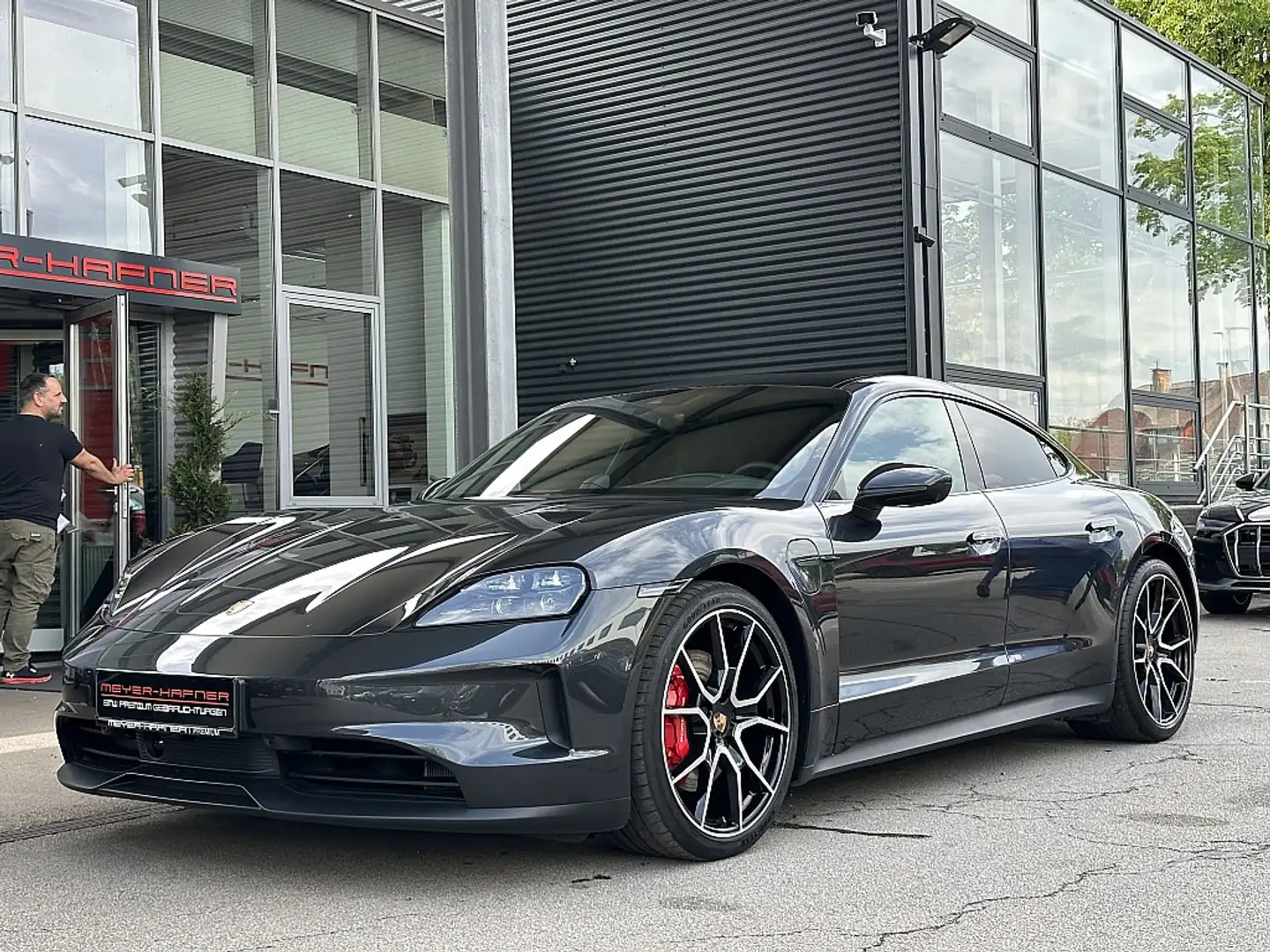 Porsche Taycan 4S ! FACELIFT ! Grau - 2