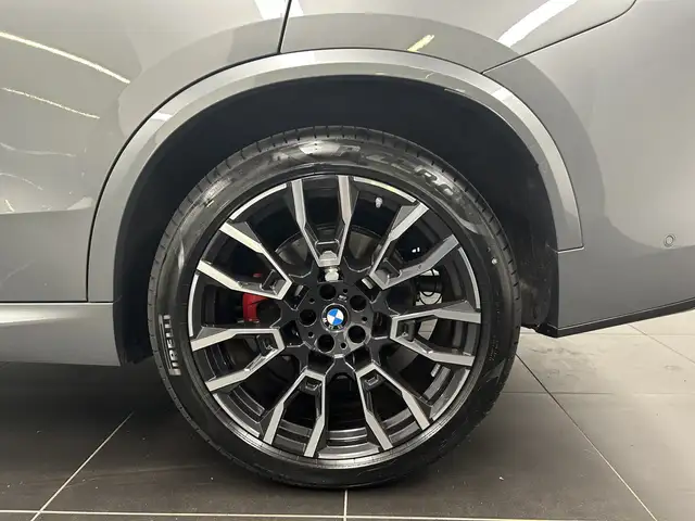 BMW X5 view 6
