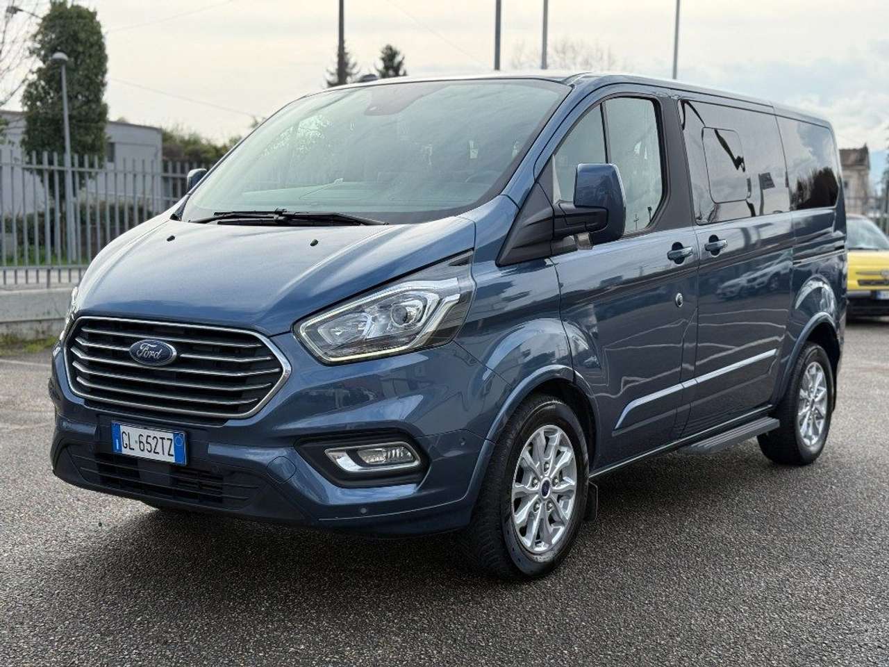 Ford Tourneo Custom 320 2.0 EcoBlue 150CV PC Titanium
