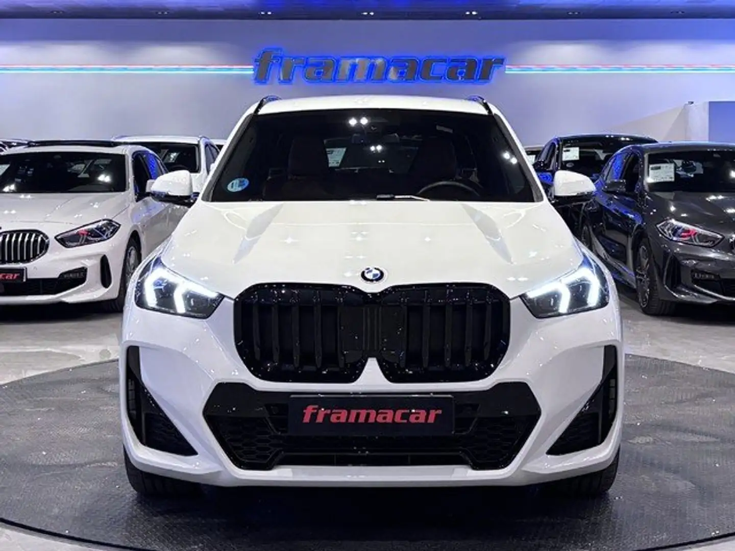 BMW X1 sDrive 20dA Blanco - 2