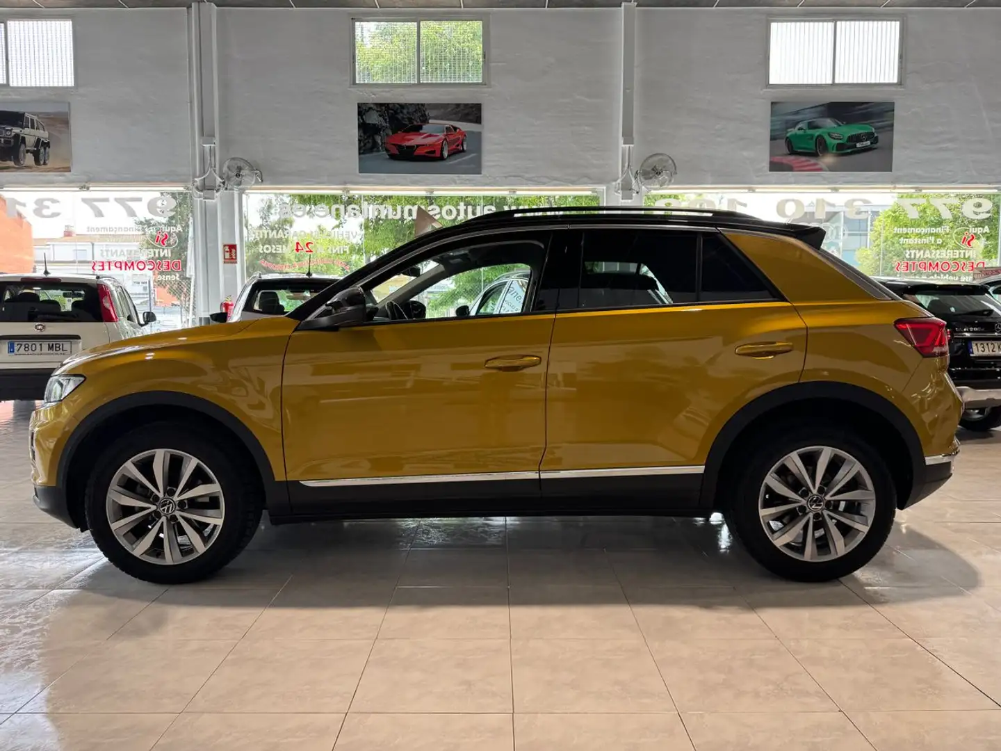 Volkswagen T-Roc 1.5TSI 150CV ADVANCE .- " IMPECABLE ".- " NACIONAL Jaune - 2