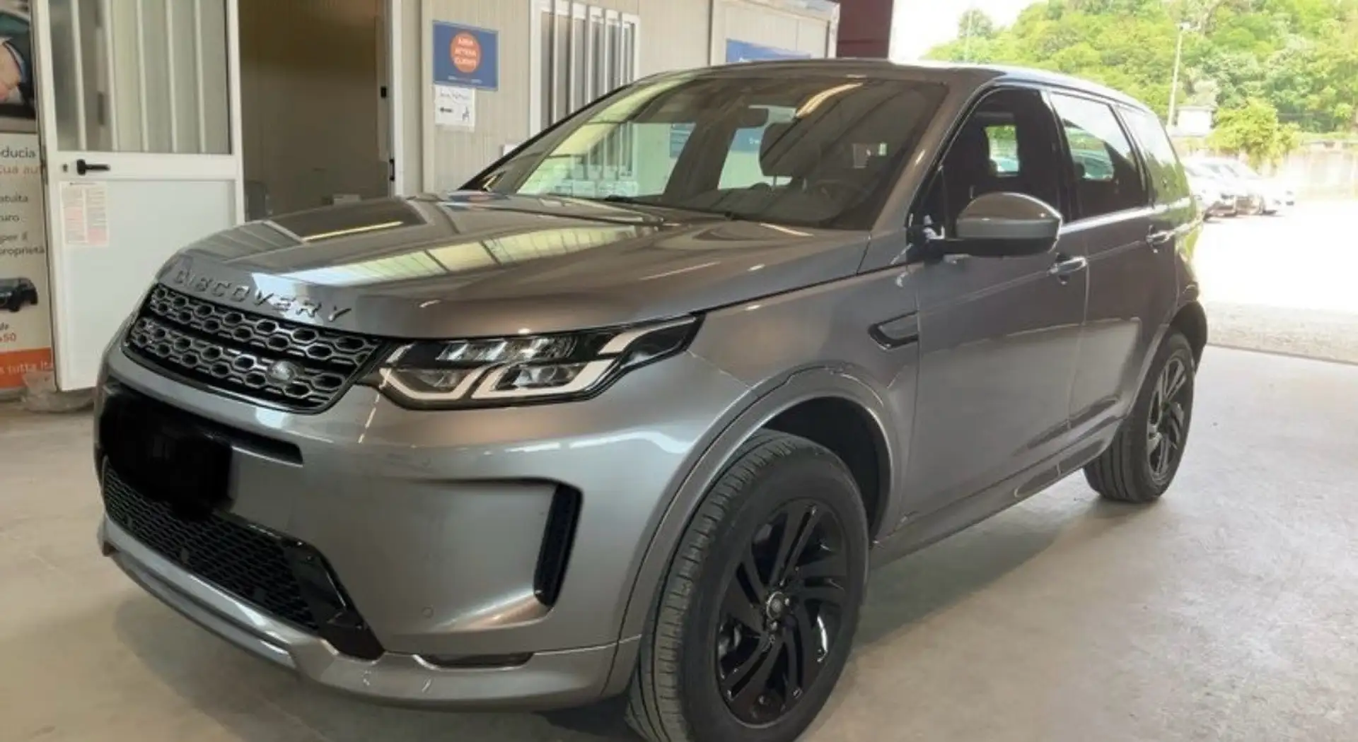 Land Rover Discovery Sport Discovery Sport 2.0D I4-L.Flw 150 CV AWD Auto R-Dy Grigio - 1