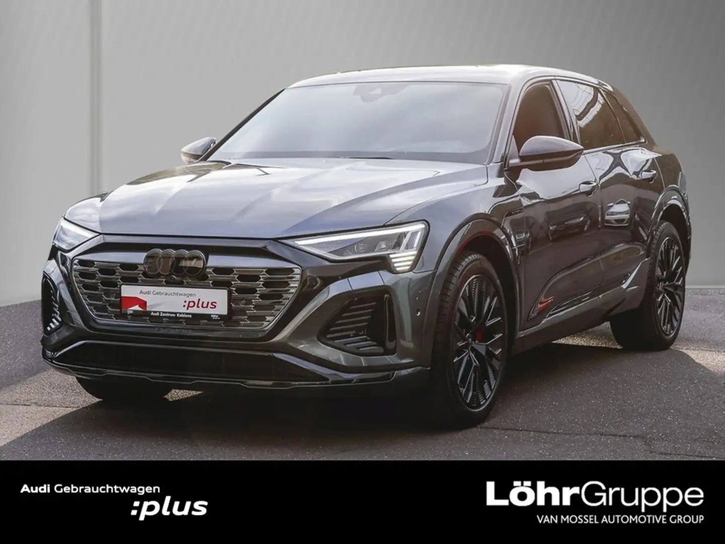 Audi Q8 e-tron 55 S line edition Matrix Panorama AHK Grau - 1
