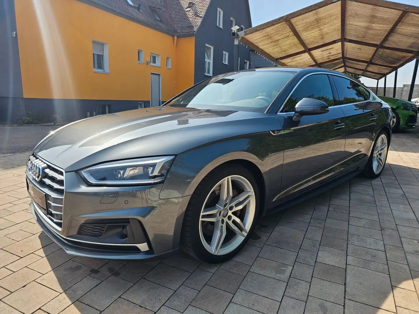 Audi A5 Sportback quattro sport S-line Grau - 2