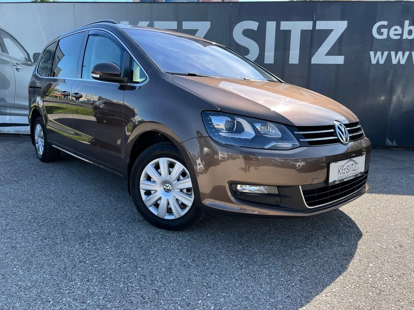 Volkswagen Sharan Comfortline 2,0 TDI DPF Braun - 1