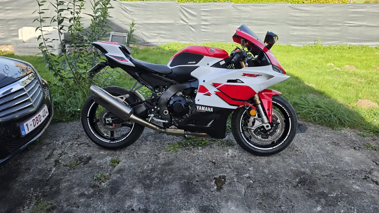 Yamaha YZF-R9