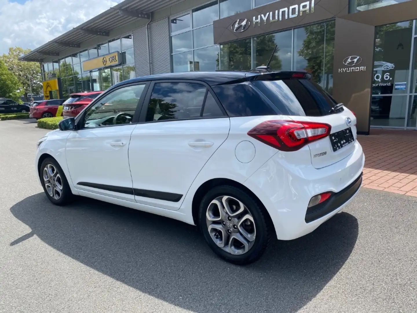 Hyundai i20 Style 1.2 EU6d-T Navi Apple CarPlay Android Auto K Wit - 2