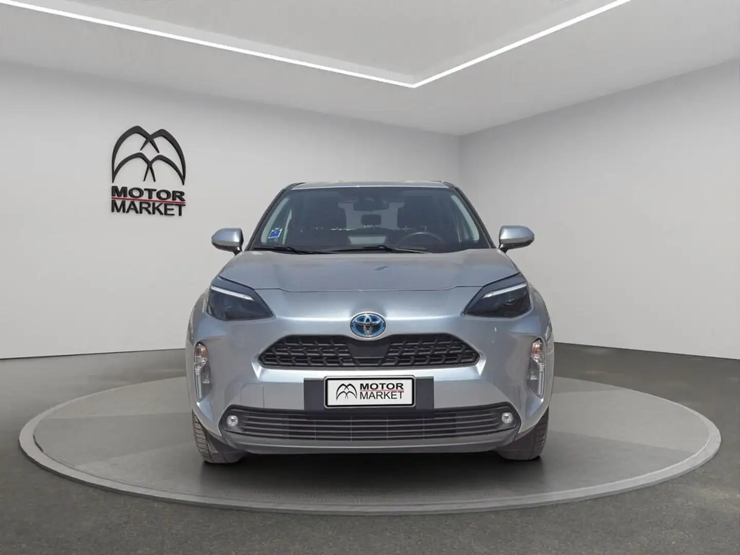 Toyota Yaris Cross 1.5h Active fwd 116cv e-cvt Argento - 2