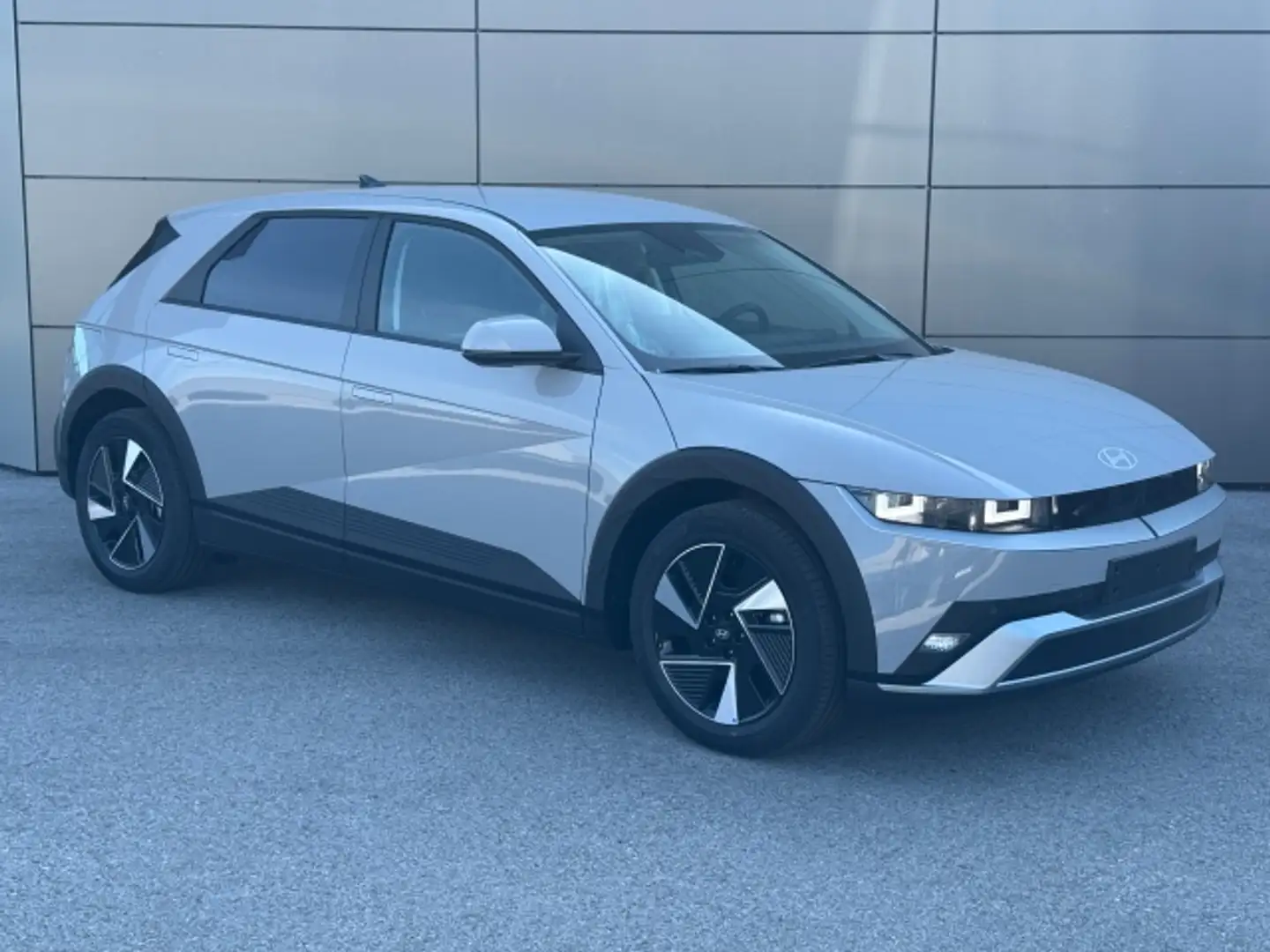 Hyundai IONIQ 5 GO 84kWh 4WD Grey - 1
