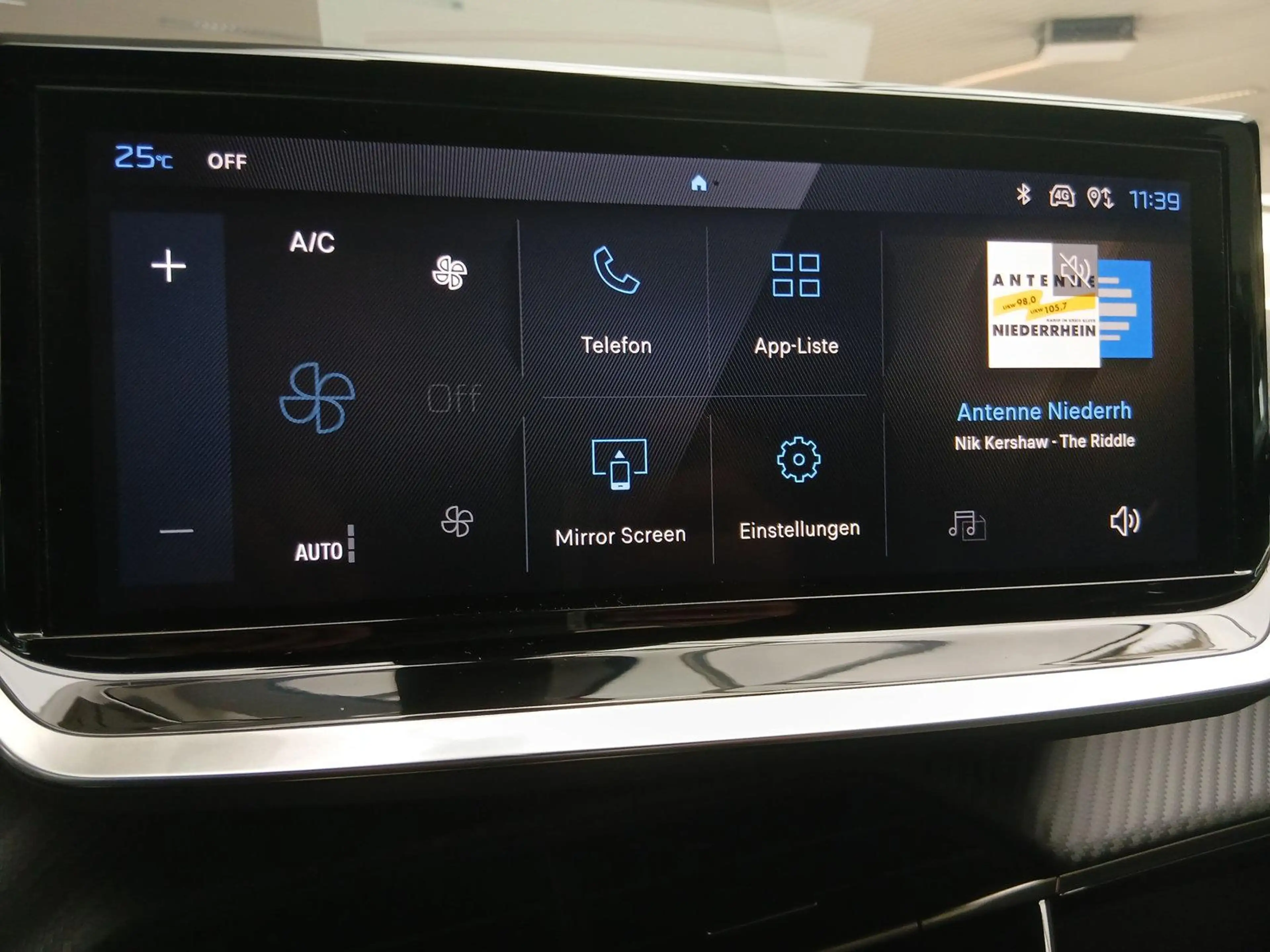 Peugeot 2008 +AHK+Sitzheizung+Drivemode Schalter — photo 13