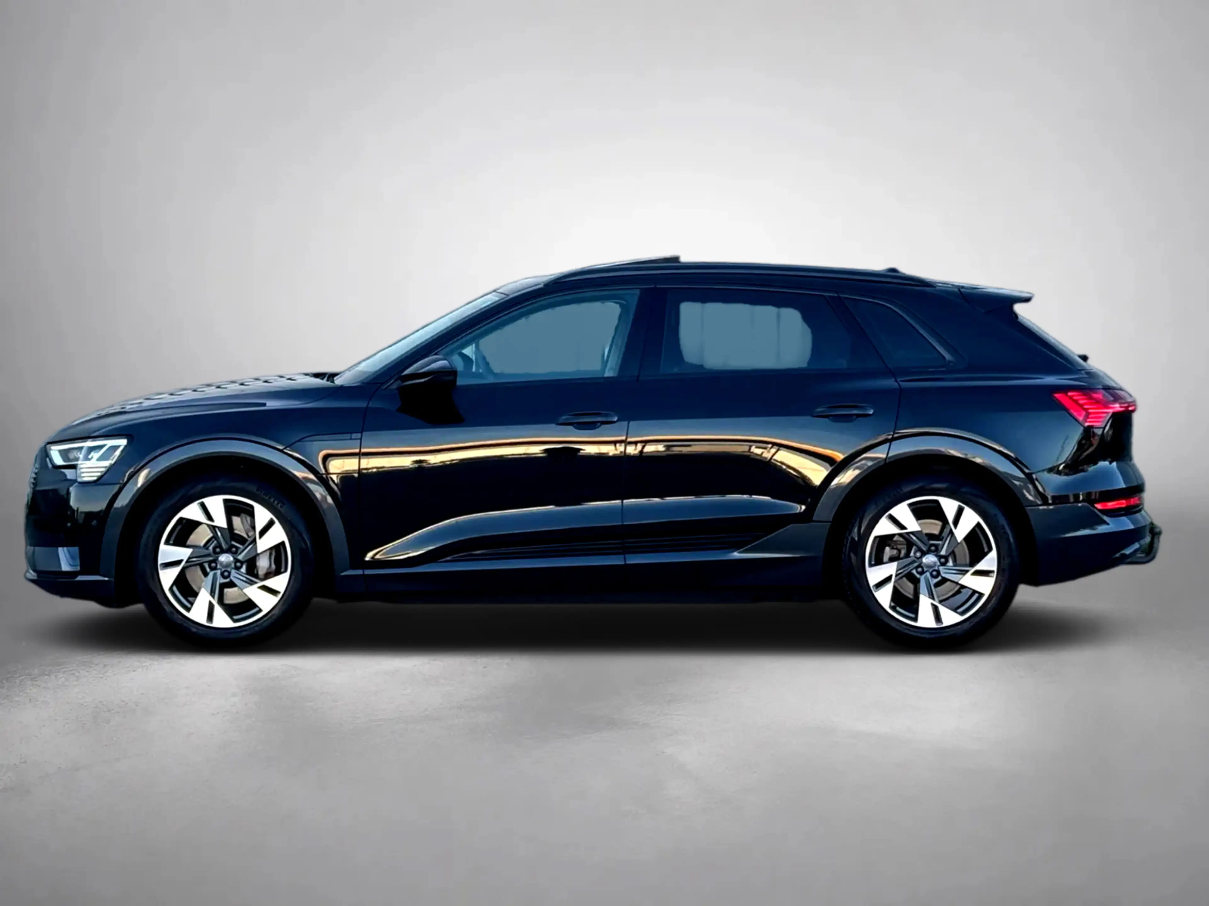 Audi e-tron E-tron 55 quattro 95 kWh (Goed OndH, Panorama, Car — photo 5