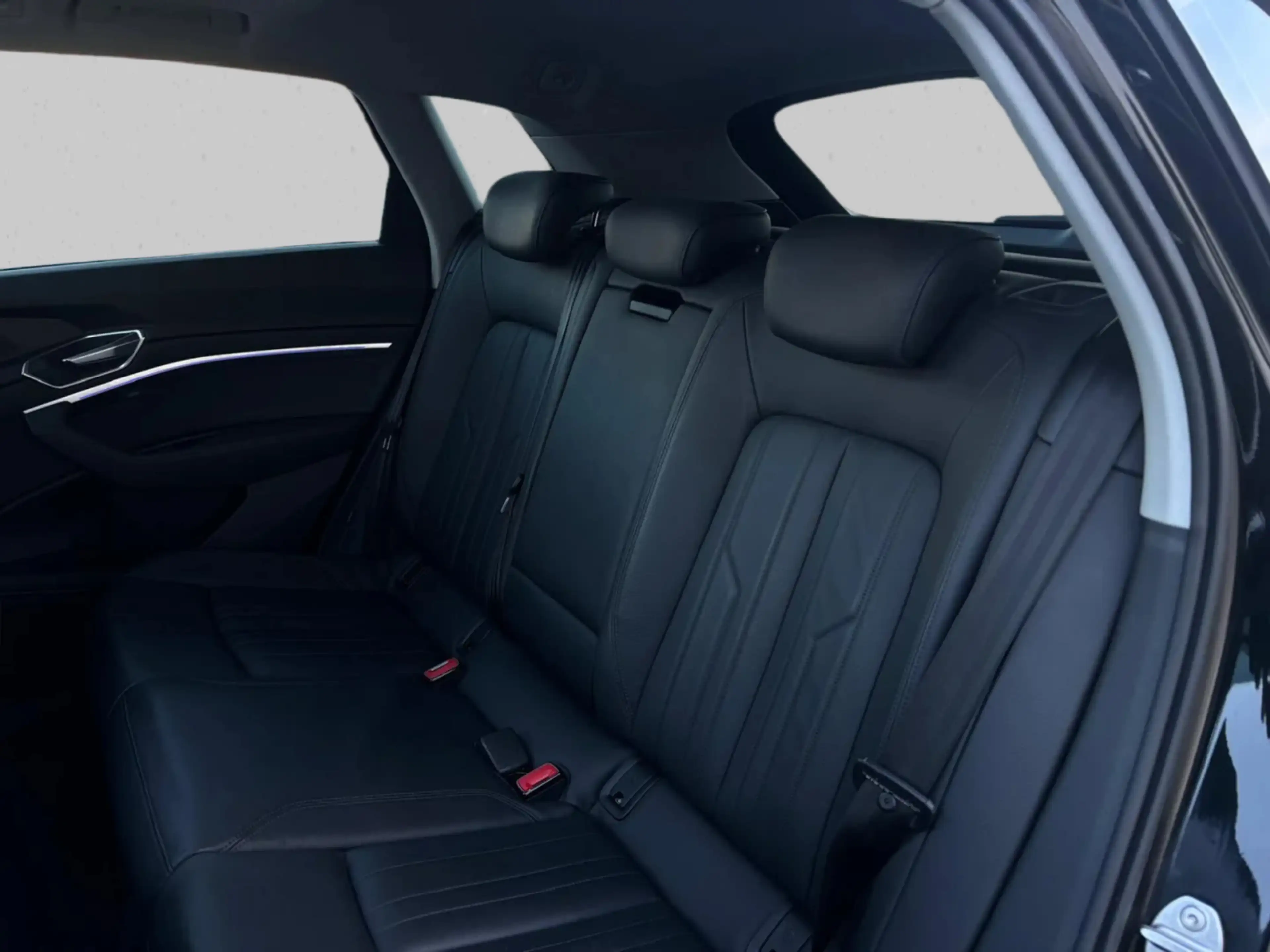 Audi e-tron E-tron 55 quattro 95 kWh (Goed OndH, Panorama, Car — photo 17