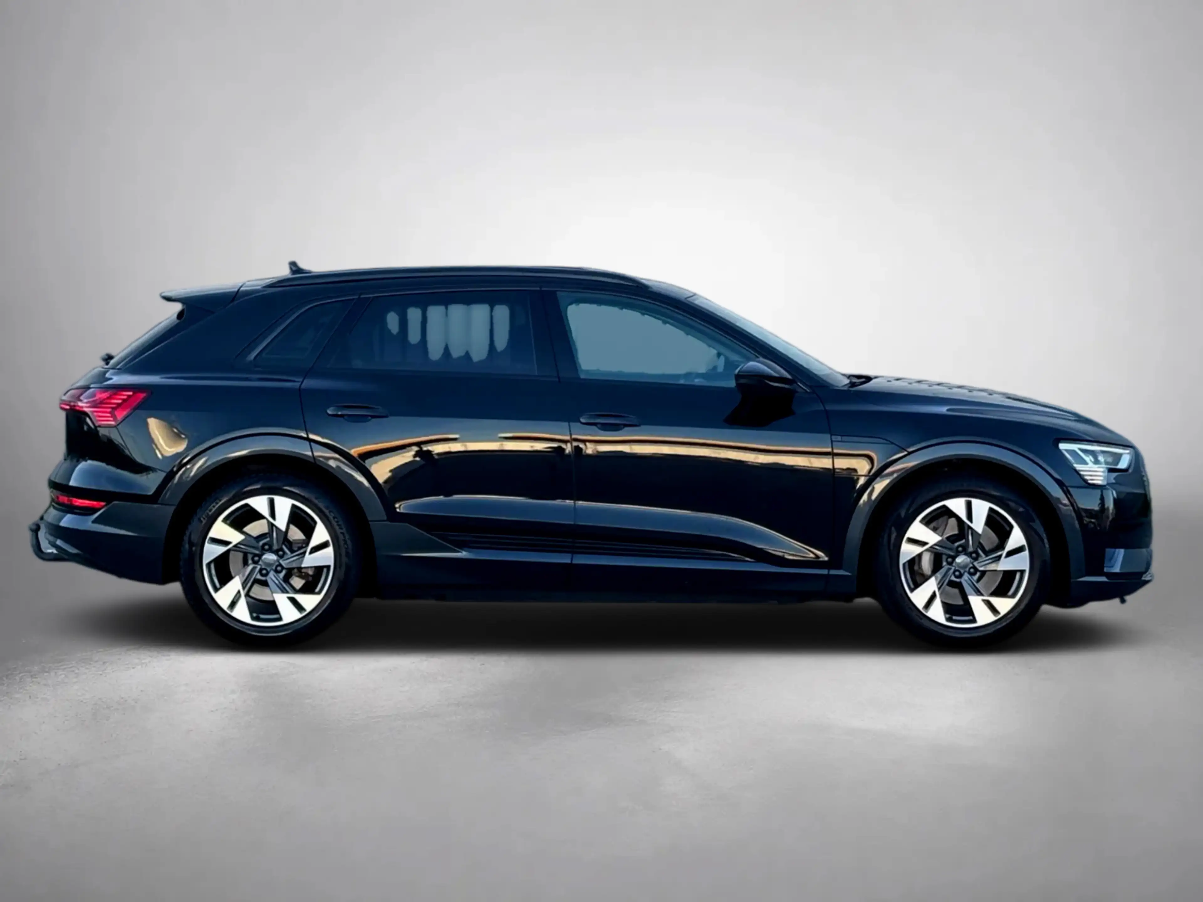 Audi e-tron E-tron 55 quattro 95 kWh (Goed OndH, Panorama, Car — photo 19