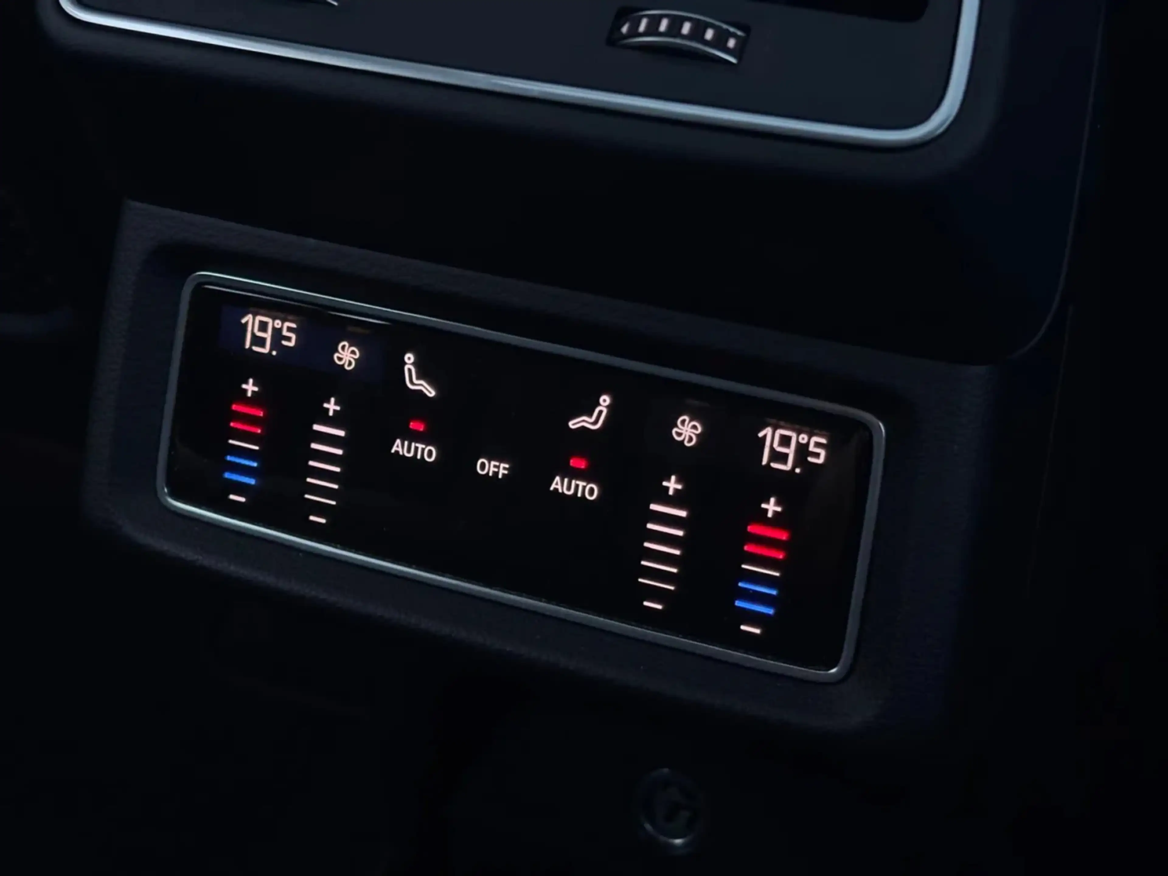 Audi e-tron E-tron 55 quattro 95 kWh (Goed OndH, Panorama, Car — photo 18