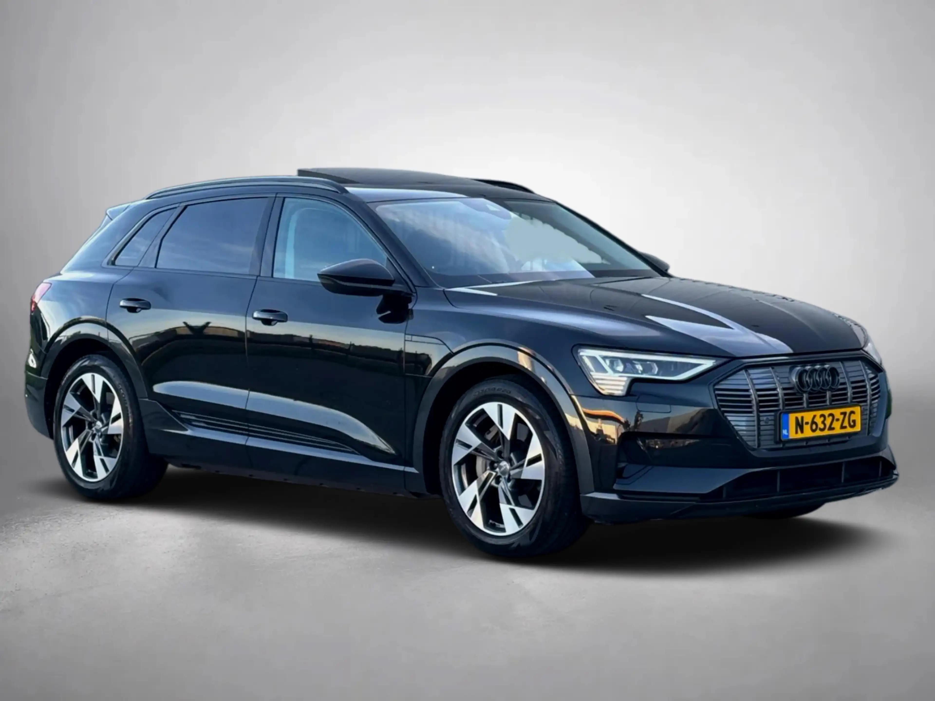 Audi e-tron E-tron 55 quattro 95 kWh (Goed OndH, Panorama, Car — photo 24