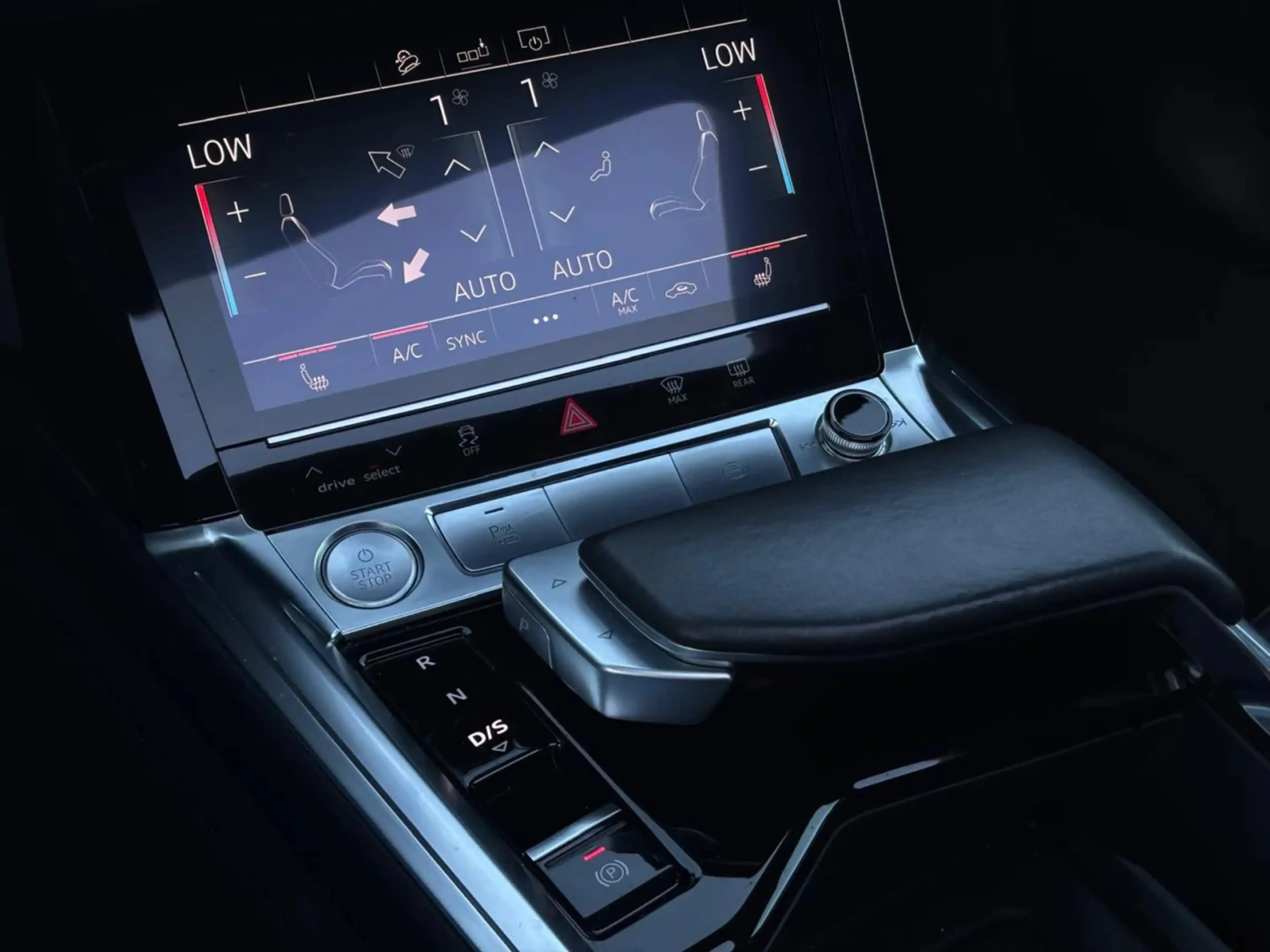 Audi e-tron E-tron 55 quattro 95 kWh (Goed OndH, Panorama, Car — photo 7