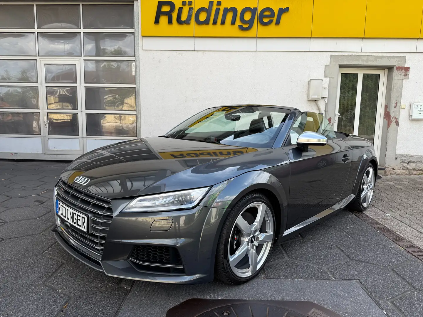 Audi TTS Roadster 2.0 TFSI quattro SPURHALTE XENON SITZHZG Gri - 2