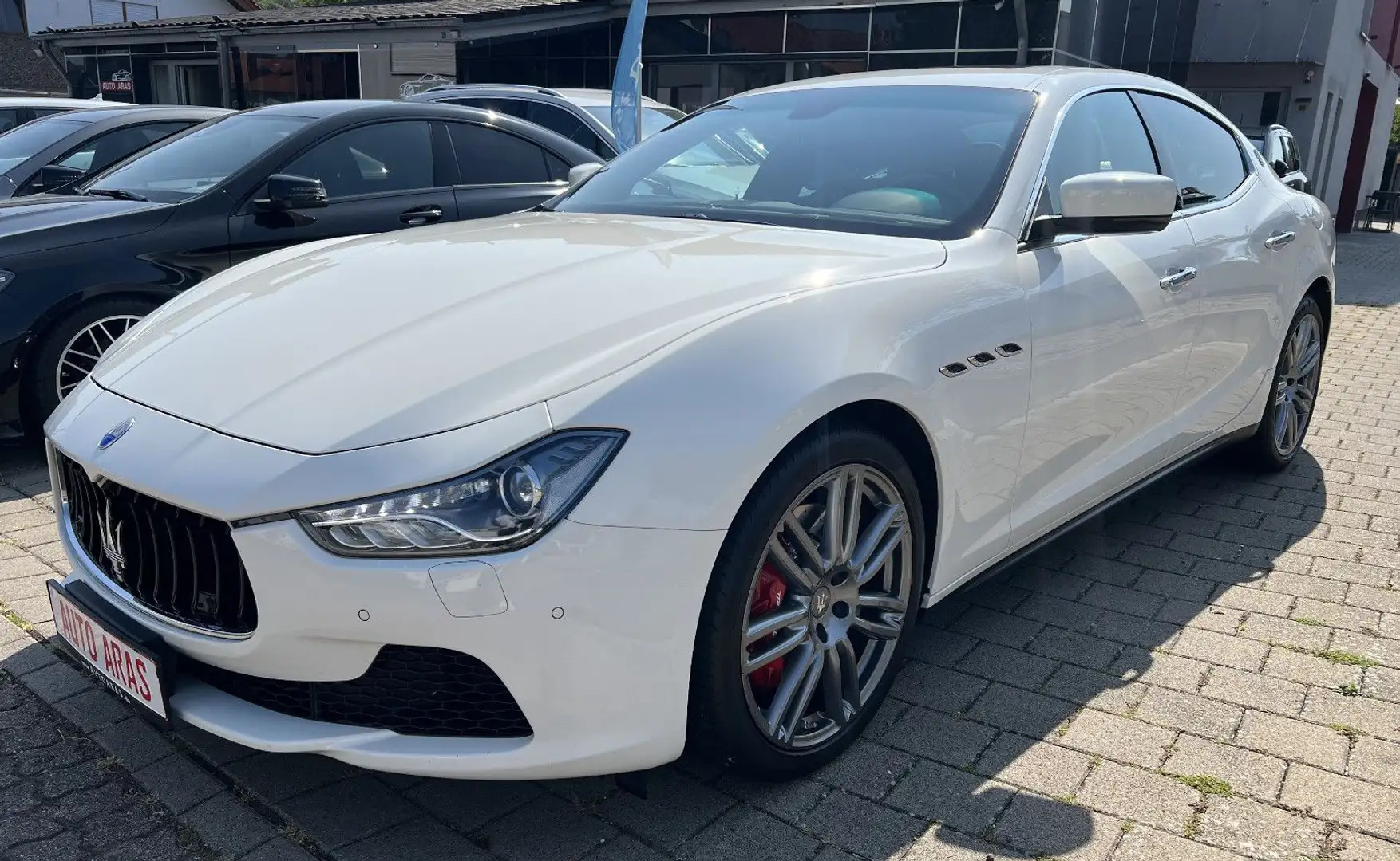 Maserati Ghibli S Q4 bijela - 2