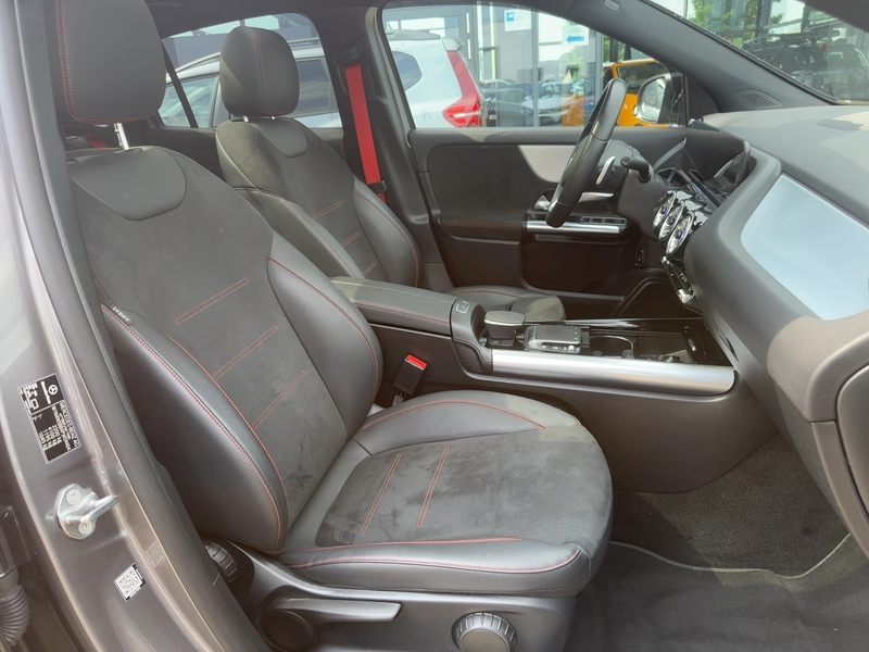 Mercedes-Benz GLA 35 AMG 4Matic*Infotainment-Paket High-End*SHZ* — photo 11