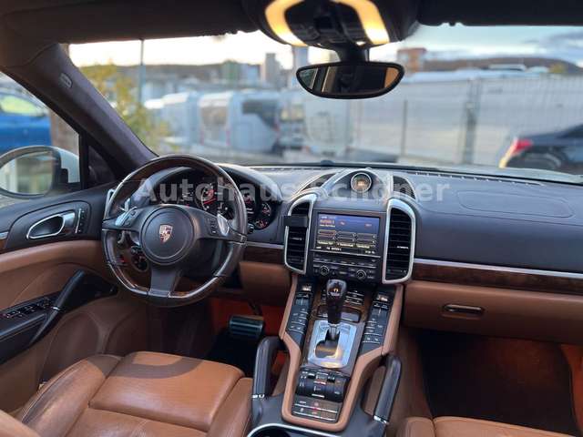Porsche Cayenne Turbo 4.8 V8 **KEY-LESS GO*KAMERA**