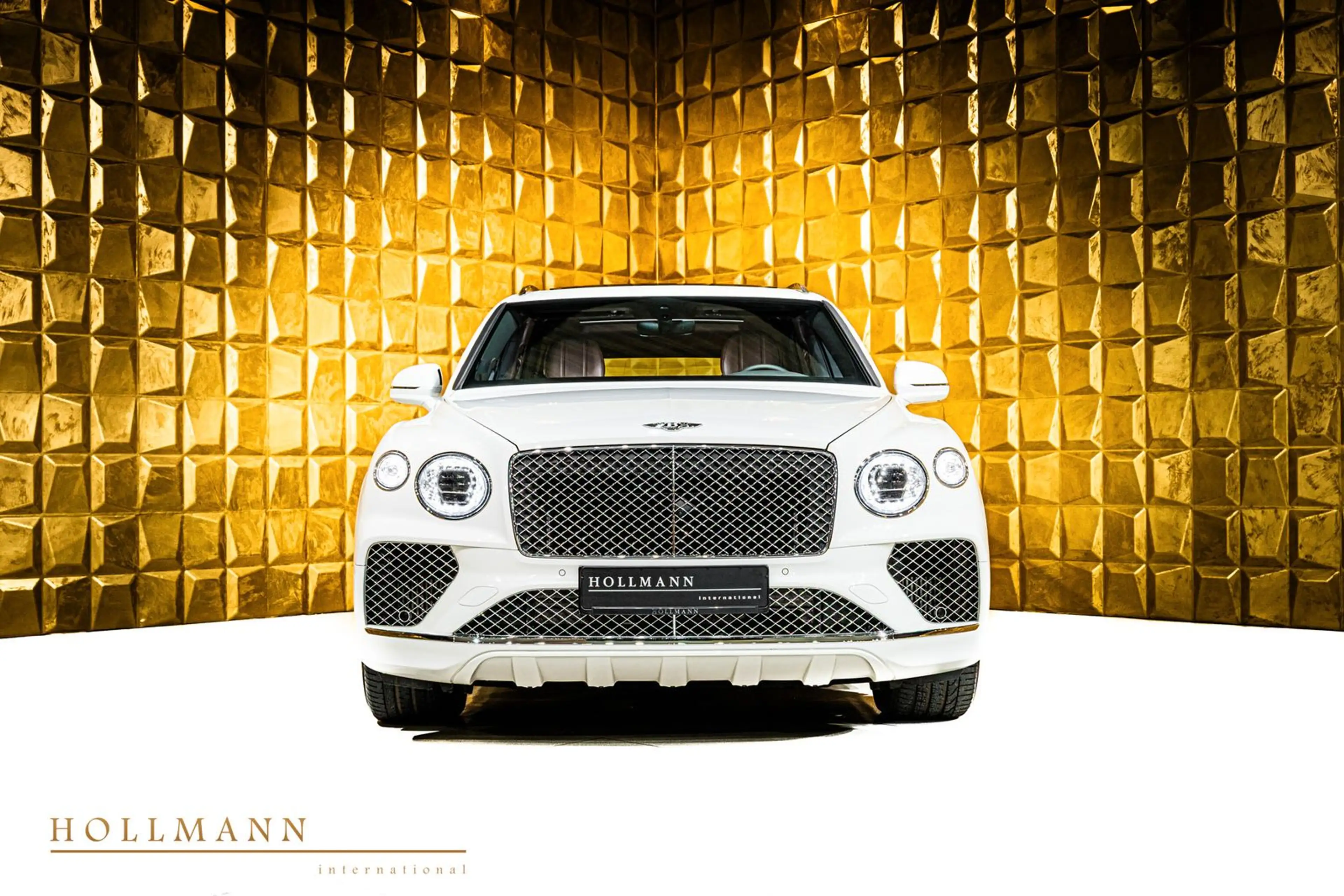 Bentley Bentayga HYBRID + PANORAMA + — photo 3