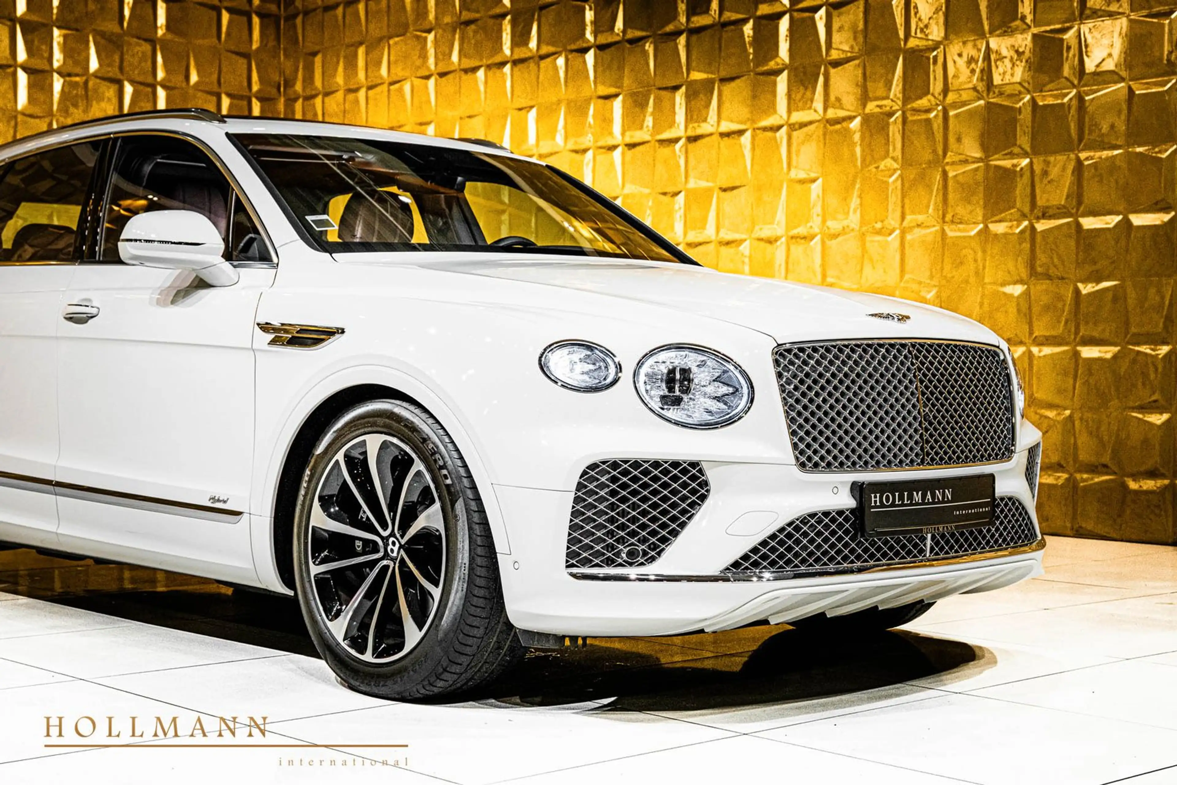 Bentley Bentayga HYBRID + PANORAMA + — photo 8