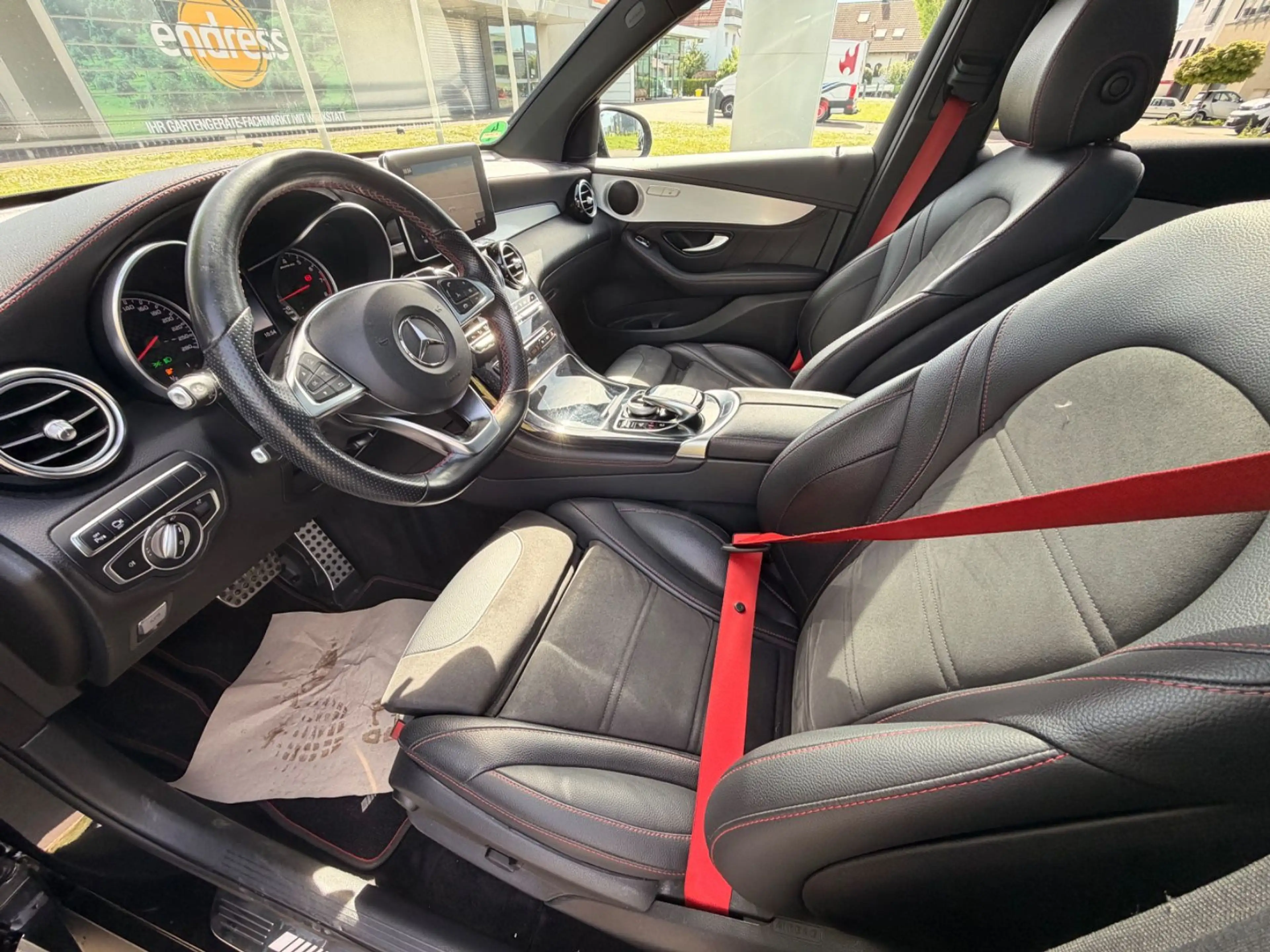 Mercedes-Benz GLC 43 AMG 4Matic*Pano*360 Kamera* — photo 15