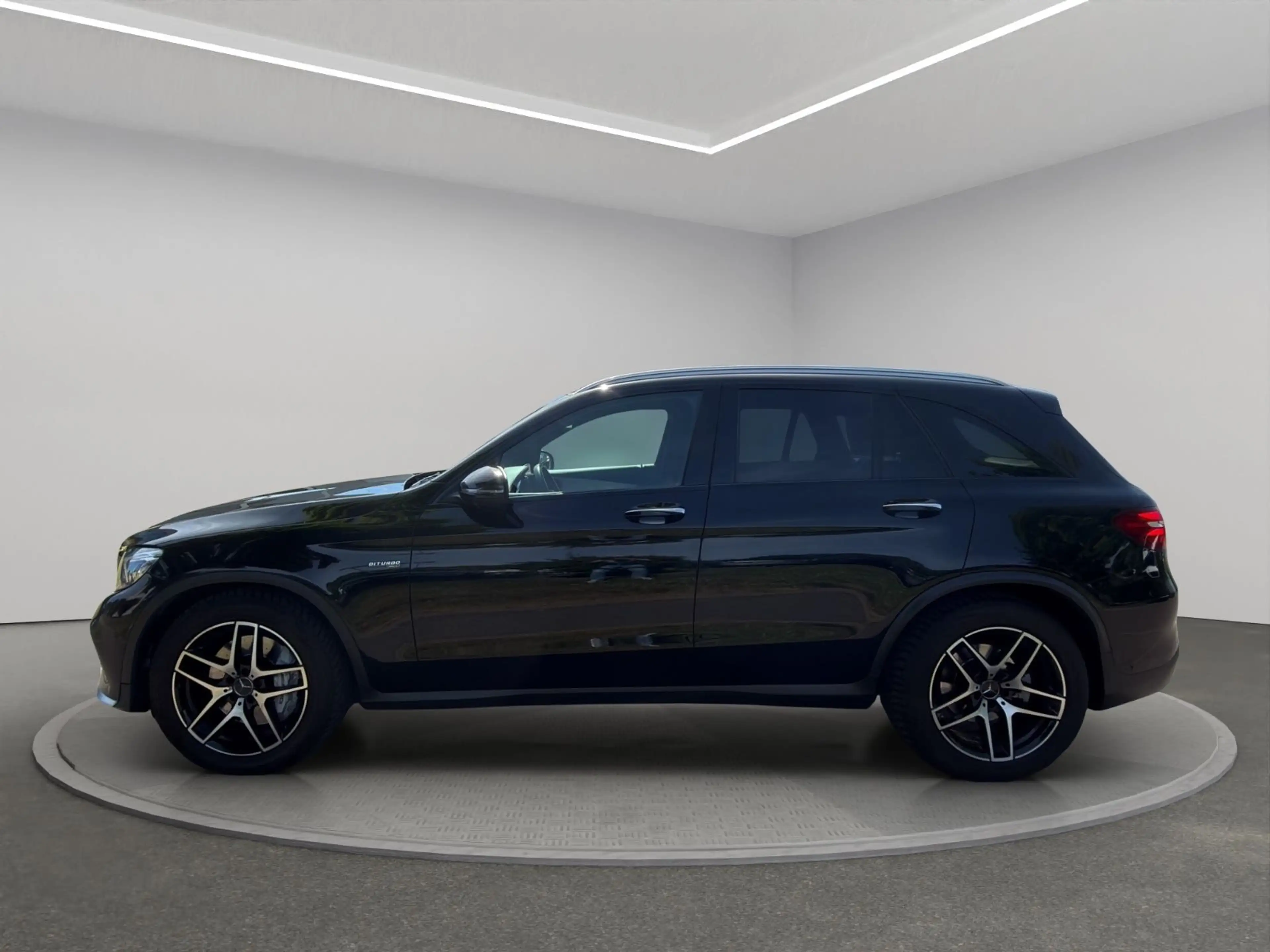 Mercedes-Benz GLC 43 AMG 4Matic*Pano*360 Kamera* — photo 3