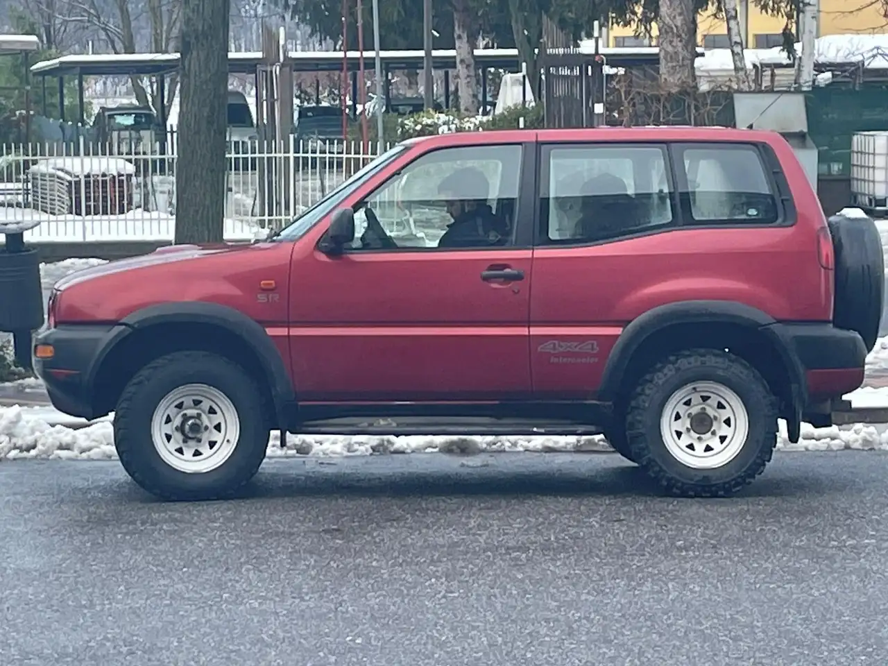 Nissan Terrano 3p 2.7 SGX, foto 4