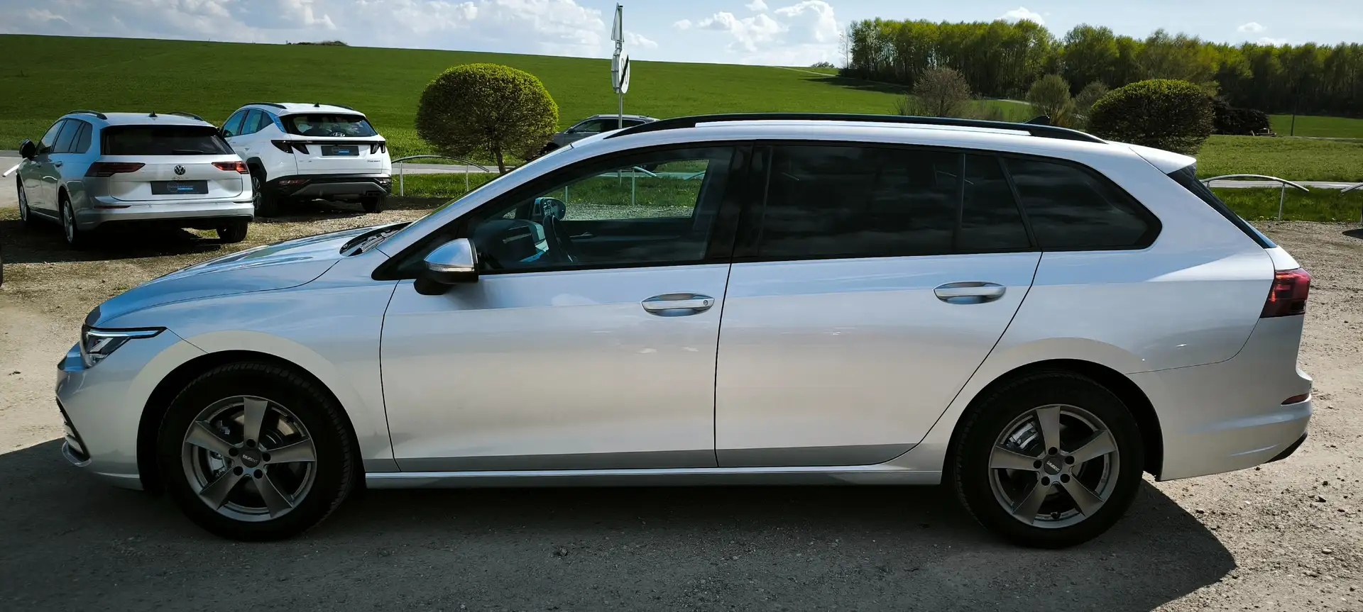 Volkswagen Golf Variant Life Silber - 2