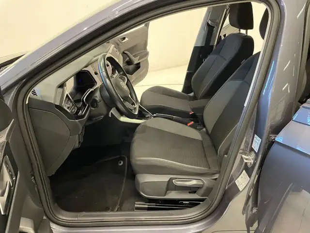 Volkswagen Taigo view 6