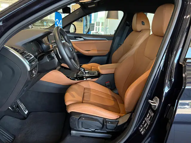BMW X4 view 12