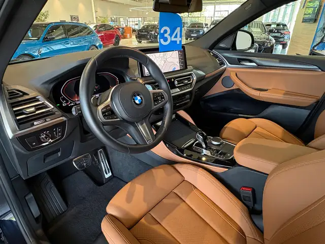 BMW X4 view 13