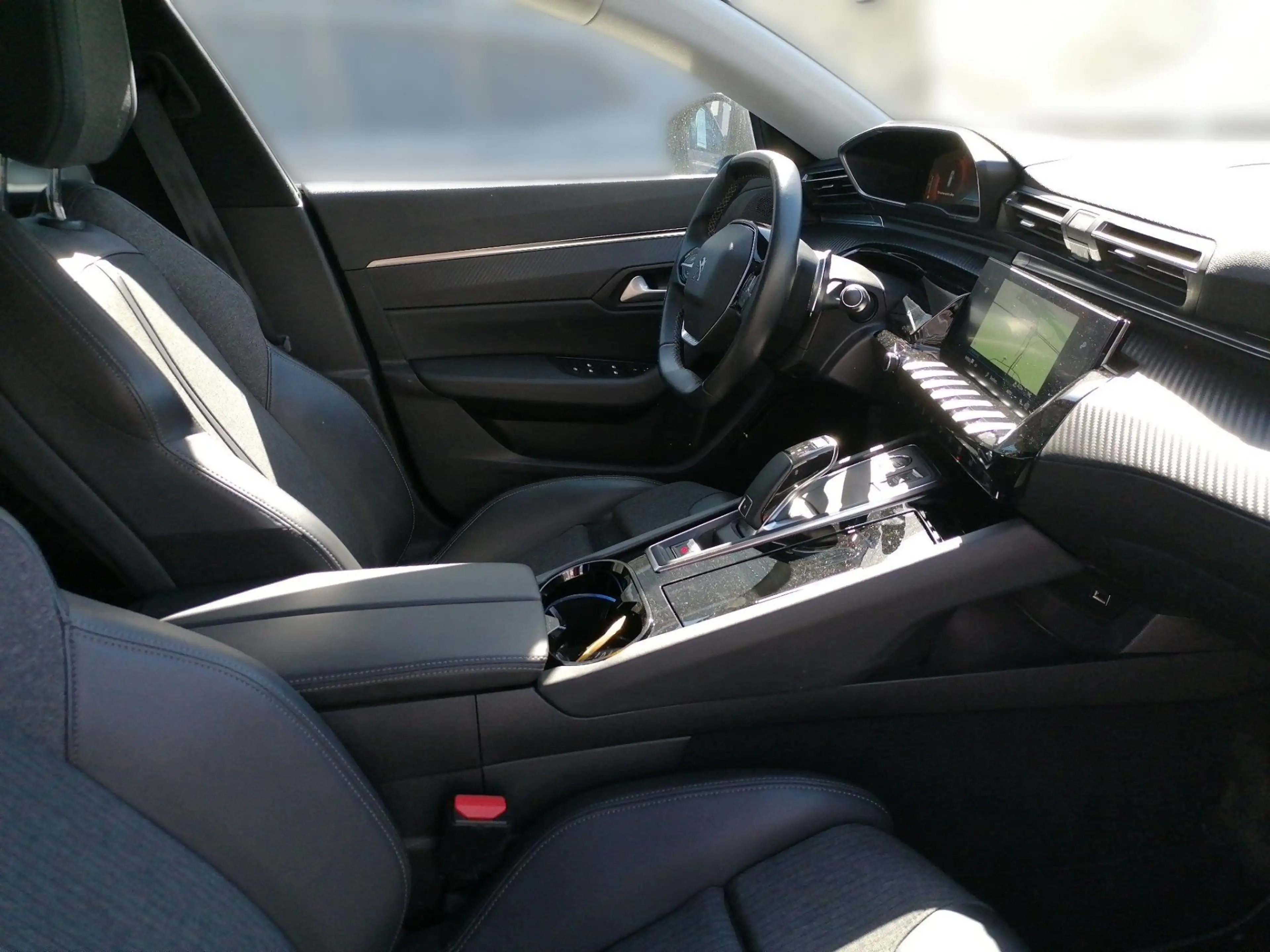 Peugeot 508 1.2 PureTech 130 SW Allure Pack ACC AHK LED — photo 15
