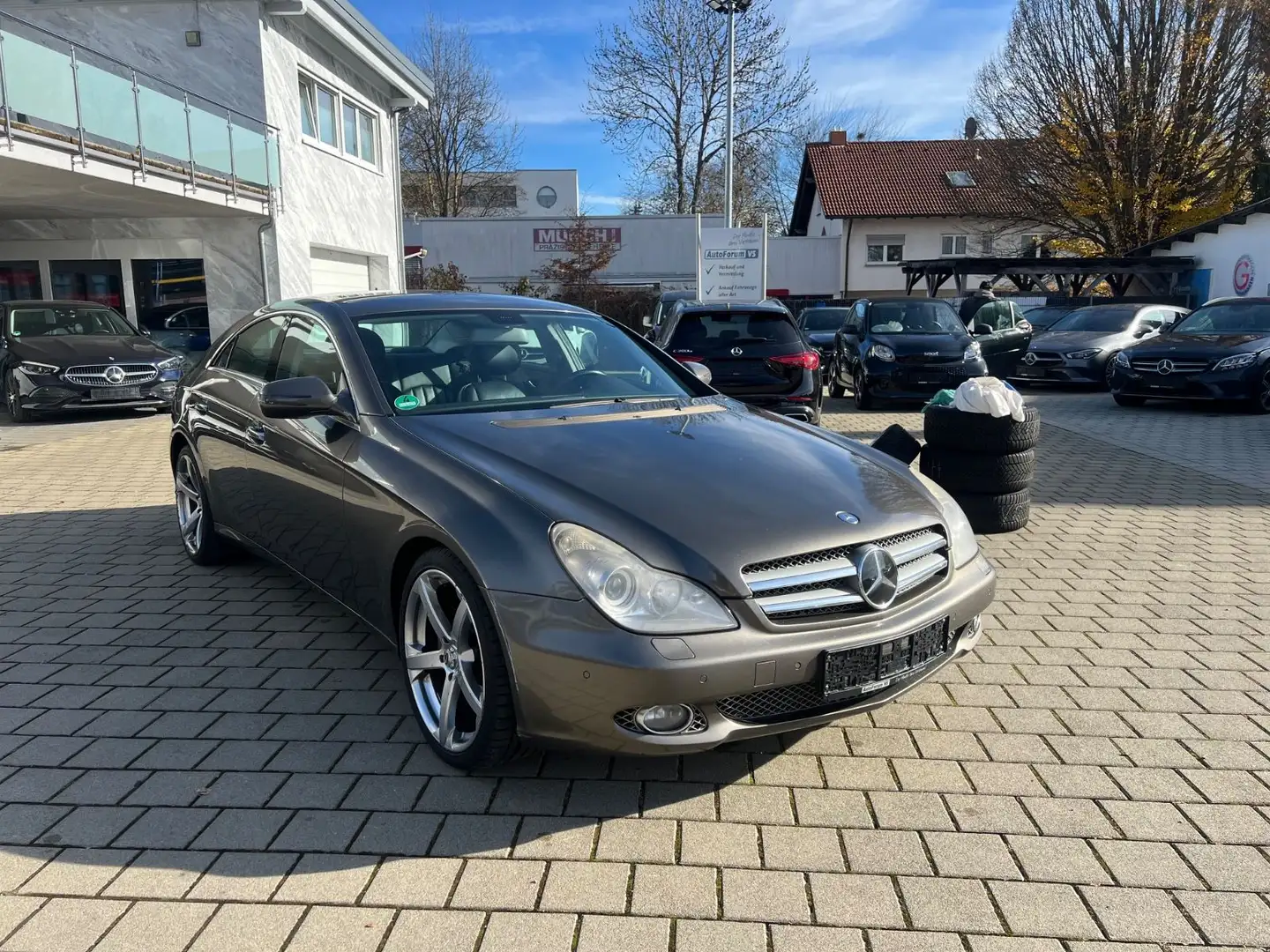 Mercedes-Benz CLS 320 CLS 350 CDI Xenon*Navi*Memory*Standheizung Grau - 1