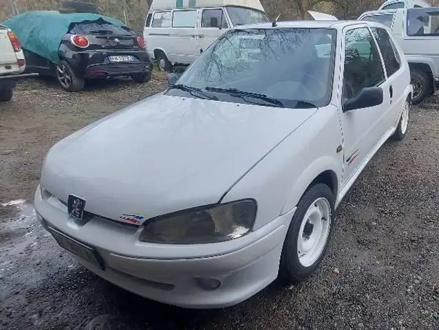 Peugeot 106 106 II 1996 3p 1.6 Rallye