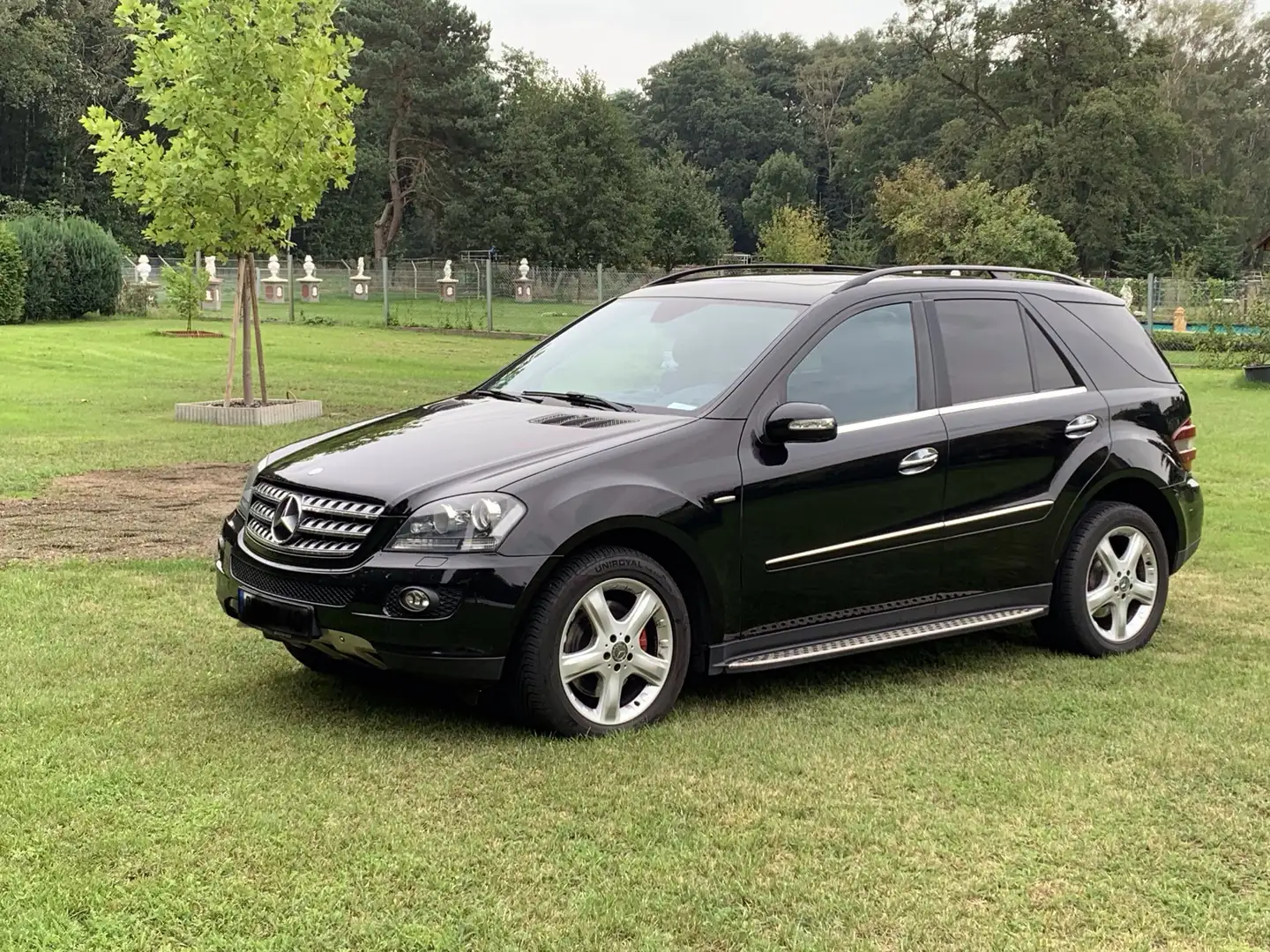 Mercedes-Benz ML 420 ML 420 CDI Edition 10 (164128) Schwarz - 1