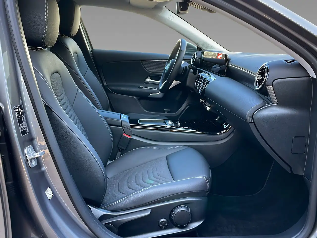 Mercedes-Benz A 180 PROGRESSIVE+LED+Kamera+CarPlay+LrHz+DAB 12