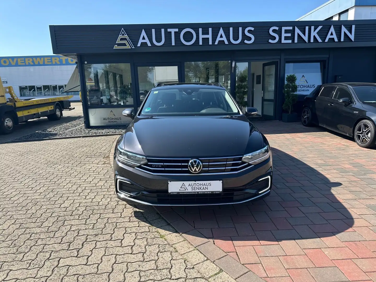 Volkswagen Passat Variant Passat GTE Variant*PANORAMA*R-CAM*AHK*LED*NAVI* Grau - 2