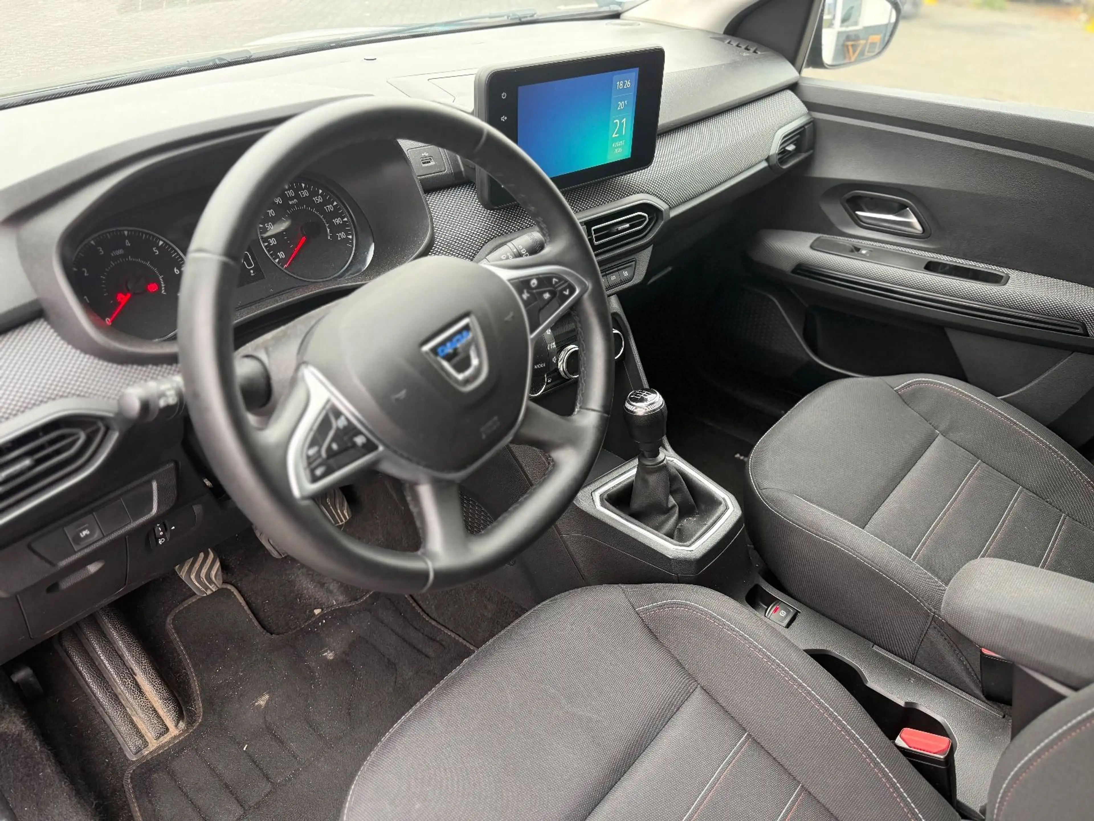 Dacia Jogger Benzin + LPG / Extreme+ / 1.HAND — photo 3