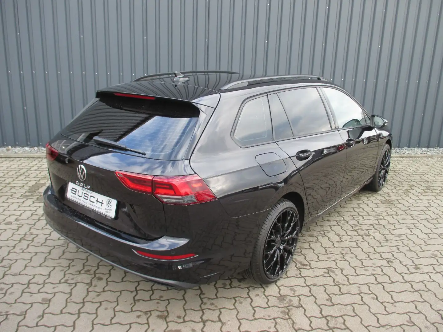 Volkswagen Golf VIII Variant 2.0 l TDI 85KW 6-Gang LED,GRA, Noir - 2