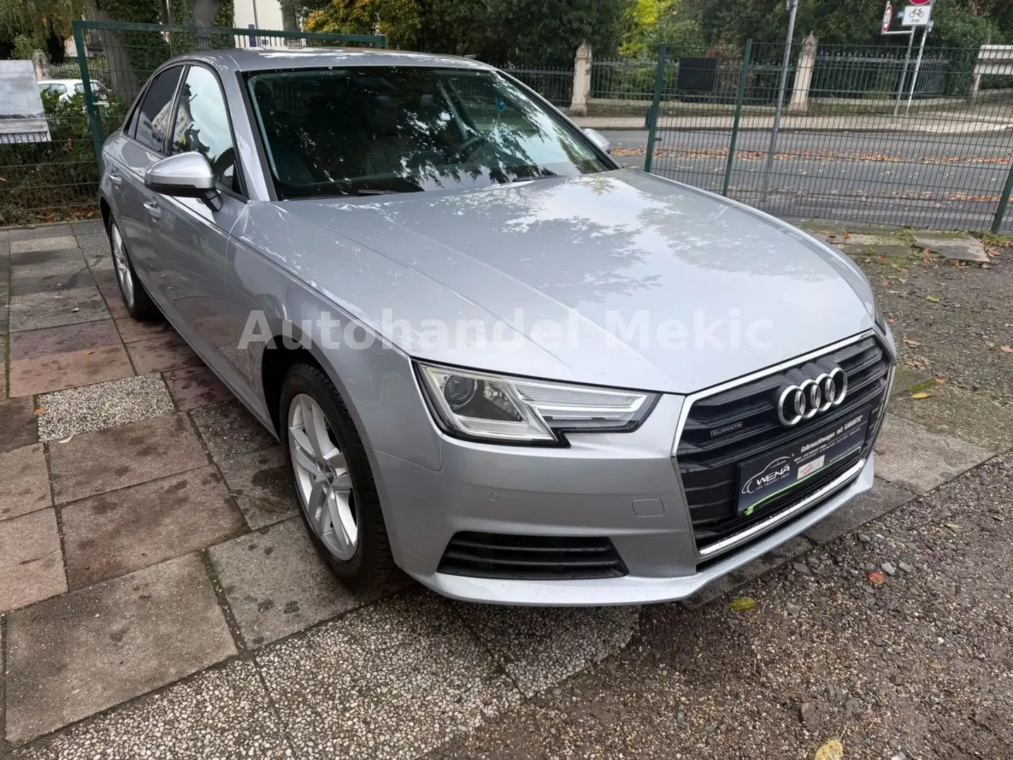 Audi A4 Lim. quattro 2.0 TDI Silber - 2
