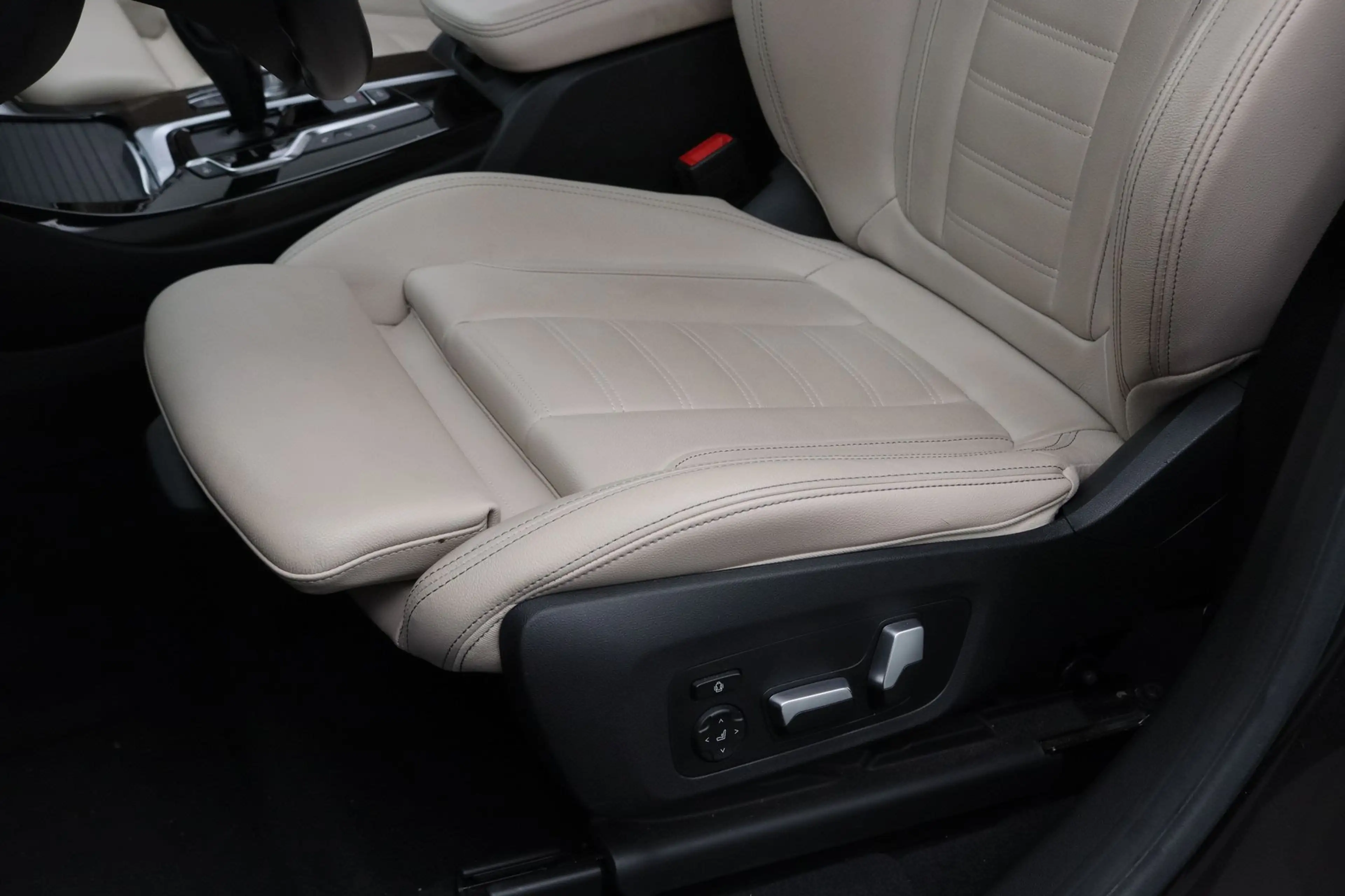 BMW X3 xDrive30i High Executive | Ambiance verlichting | — photo 4