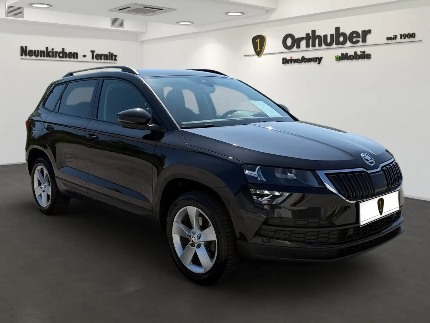Skoda Karoq Ambition SC TSI DSG ACT Schwarz - 2