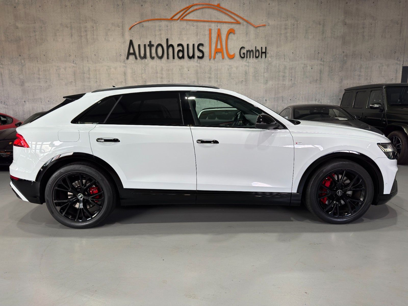 Audi Q8 /60/TFSI/e/quattro/PANO/AHK/360*/3D/S-line/LED — photo 7