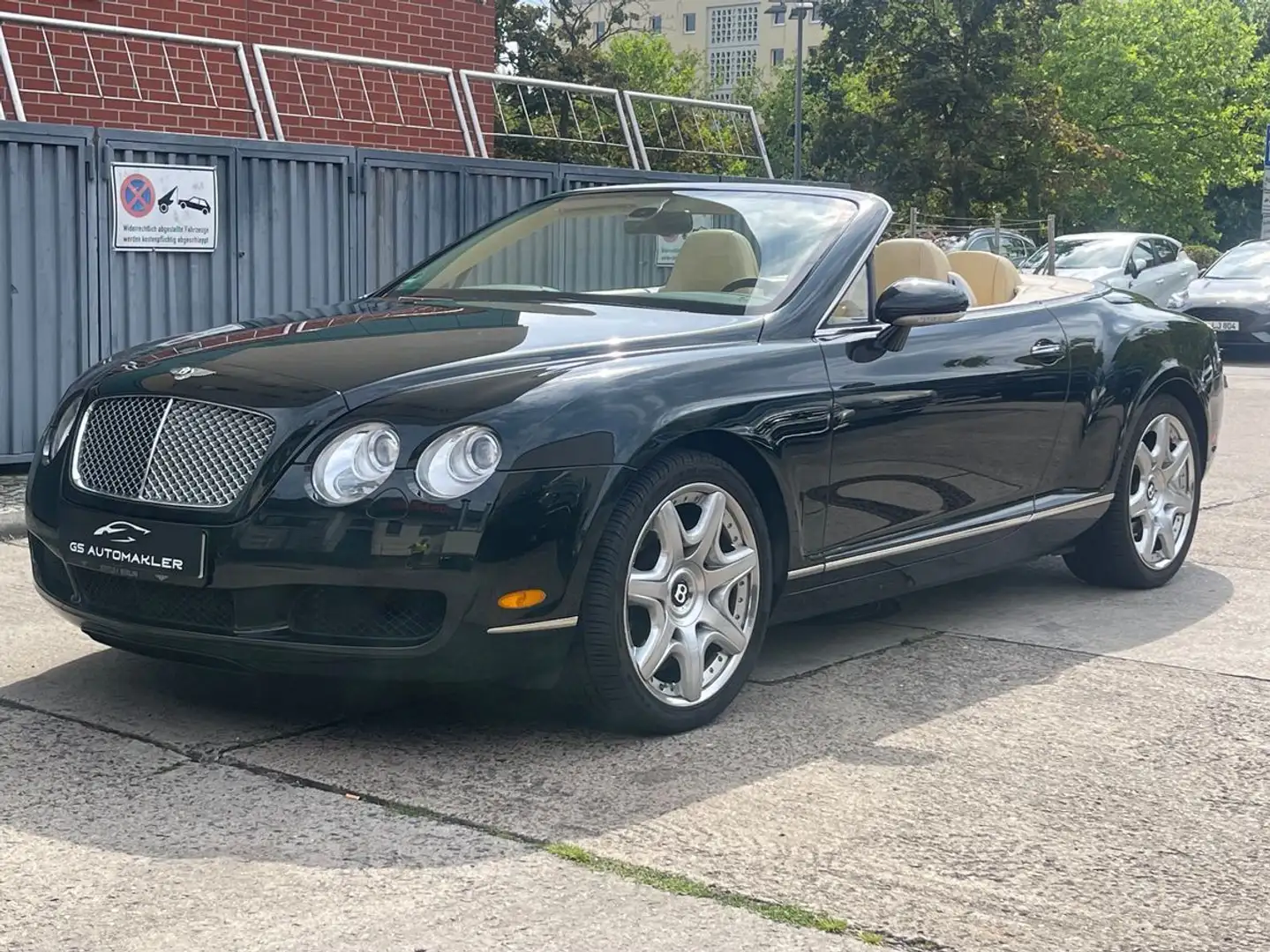 Bentley Continental GTC W12 Massage Verde - 2