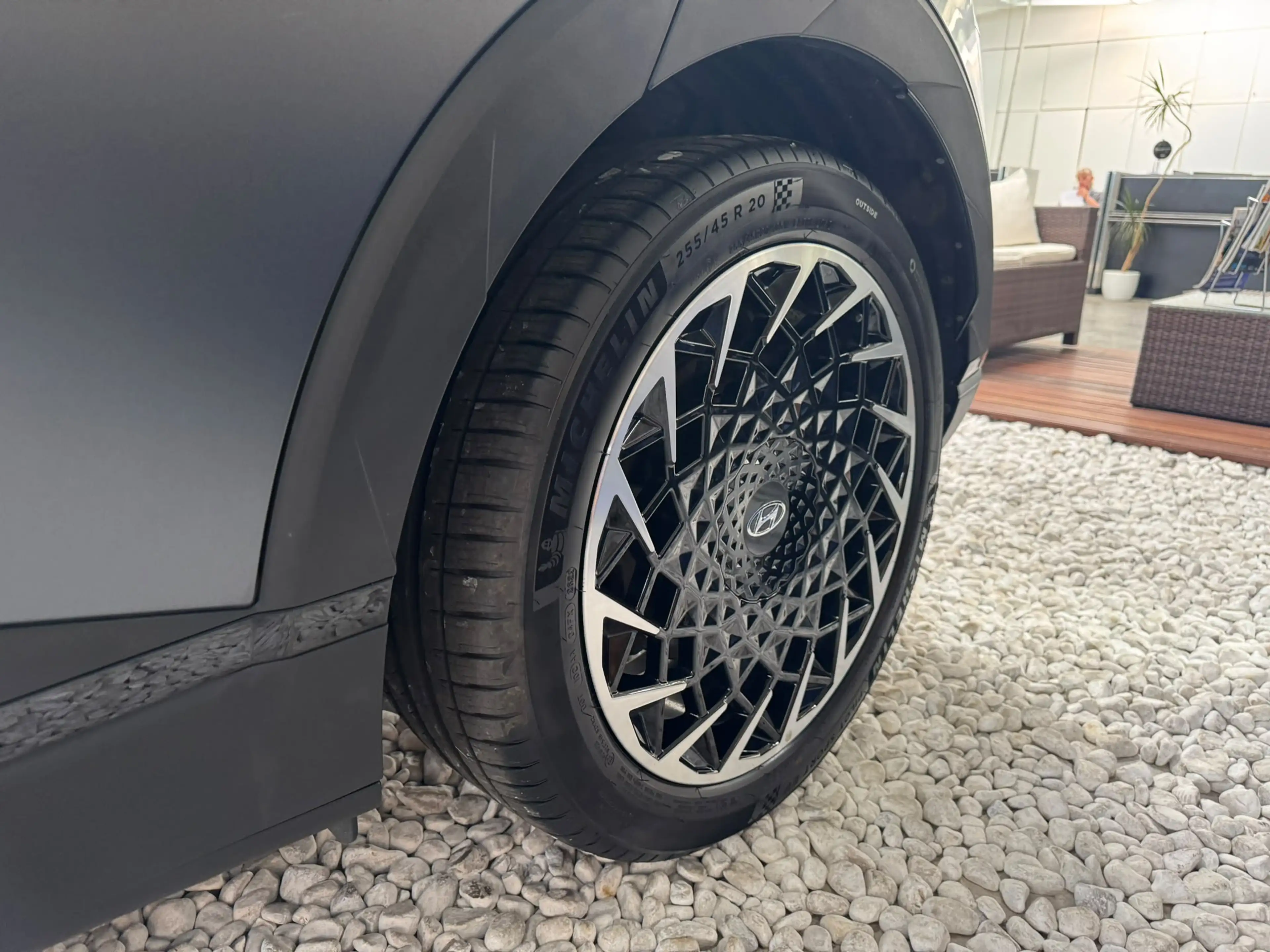 Hyundai IONIQ 5 Techniq 4WD Pano 20Zoll Werksgarantie — photo 7