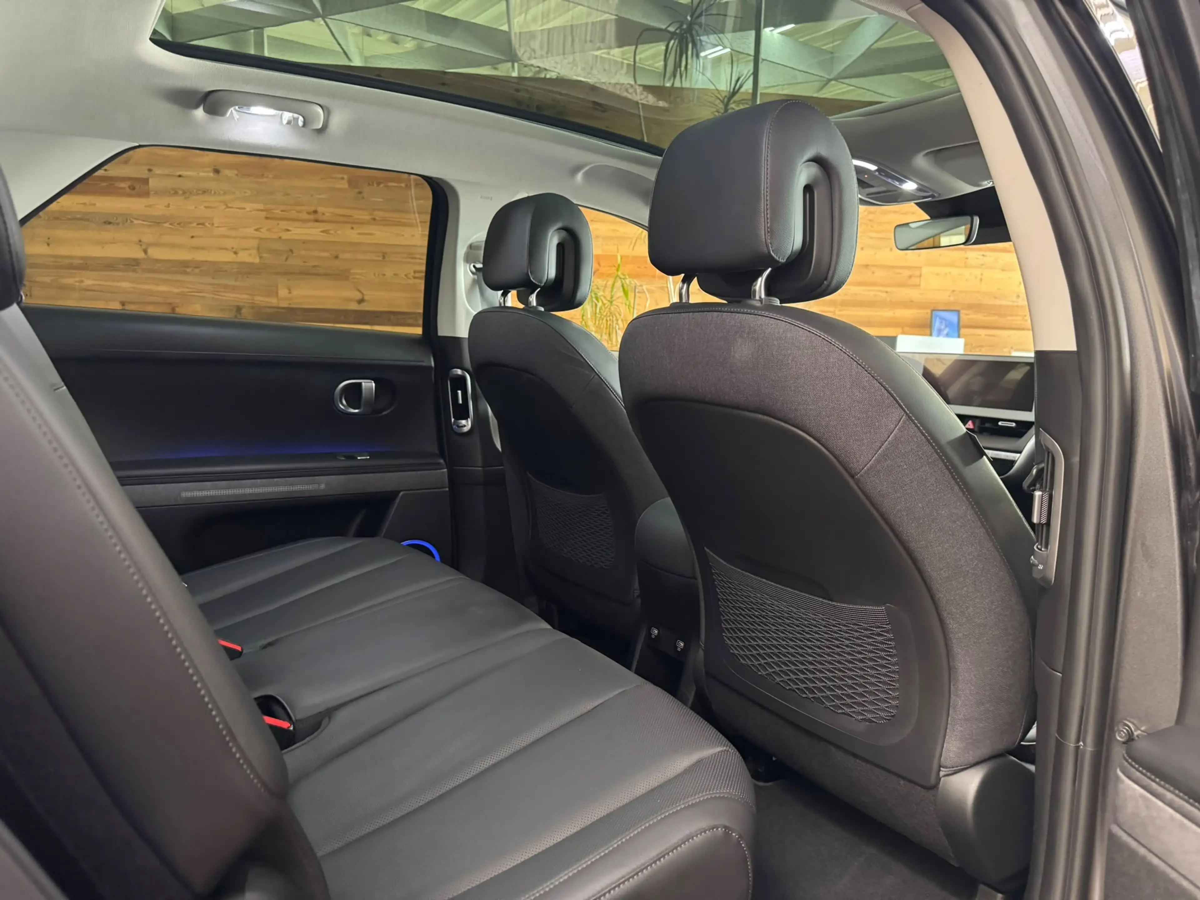 Hyundai IONIQ 5 Techniq 4WD Pano 20Zoll Werksgarantie — photo 10