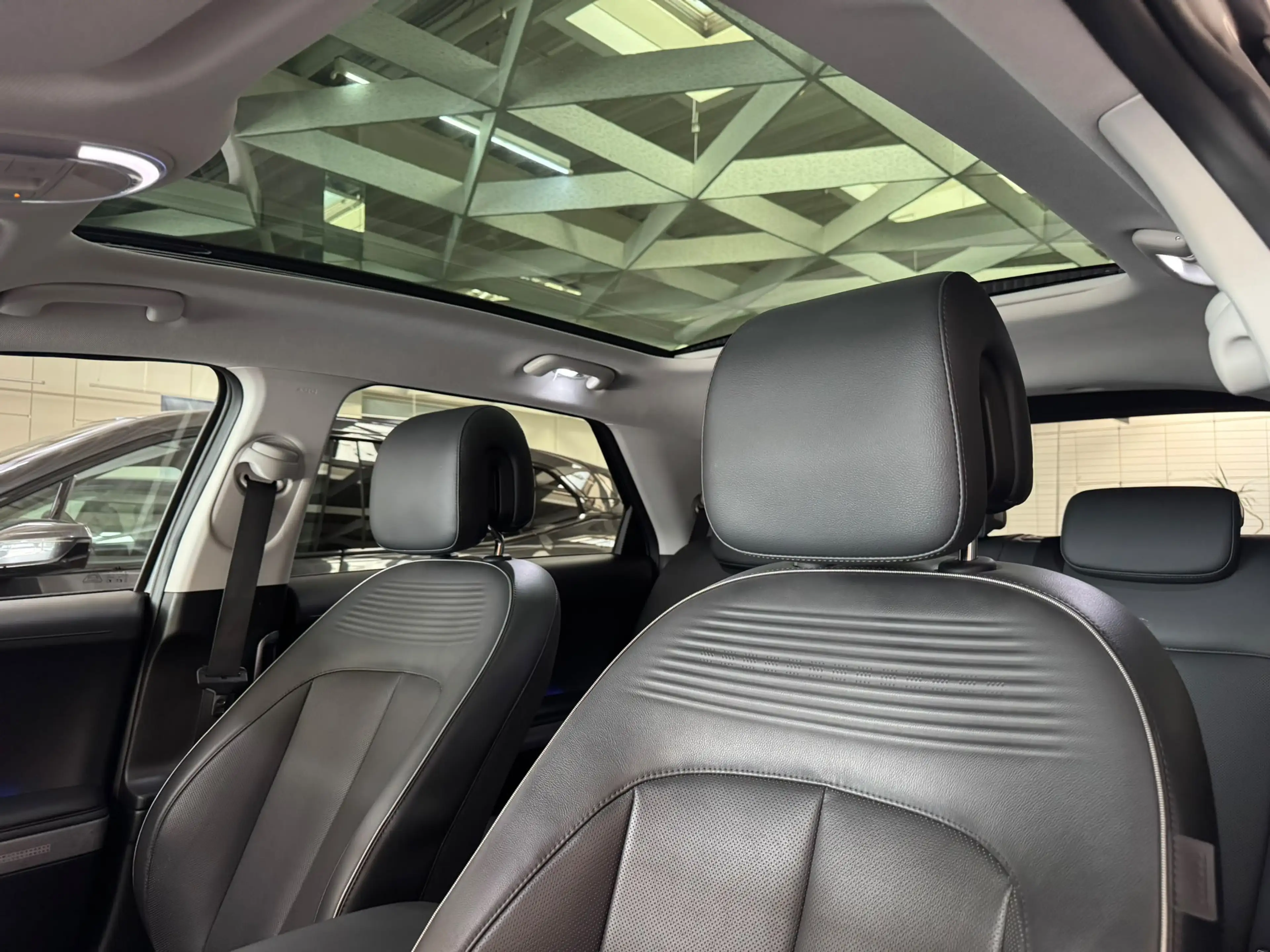 Hyundai IONIQ 5 Techniq 4WD Pano 20Zoll Werksgarantie — photo 13
