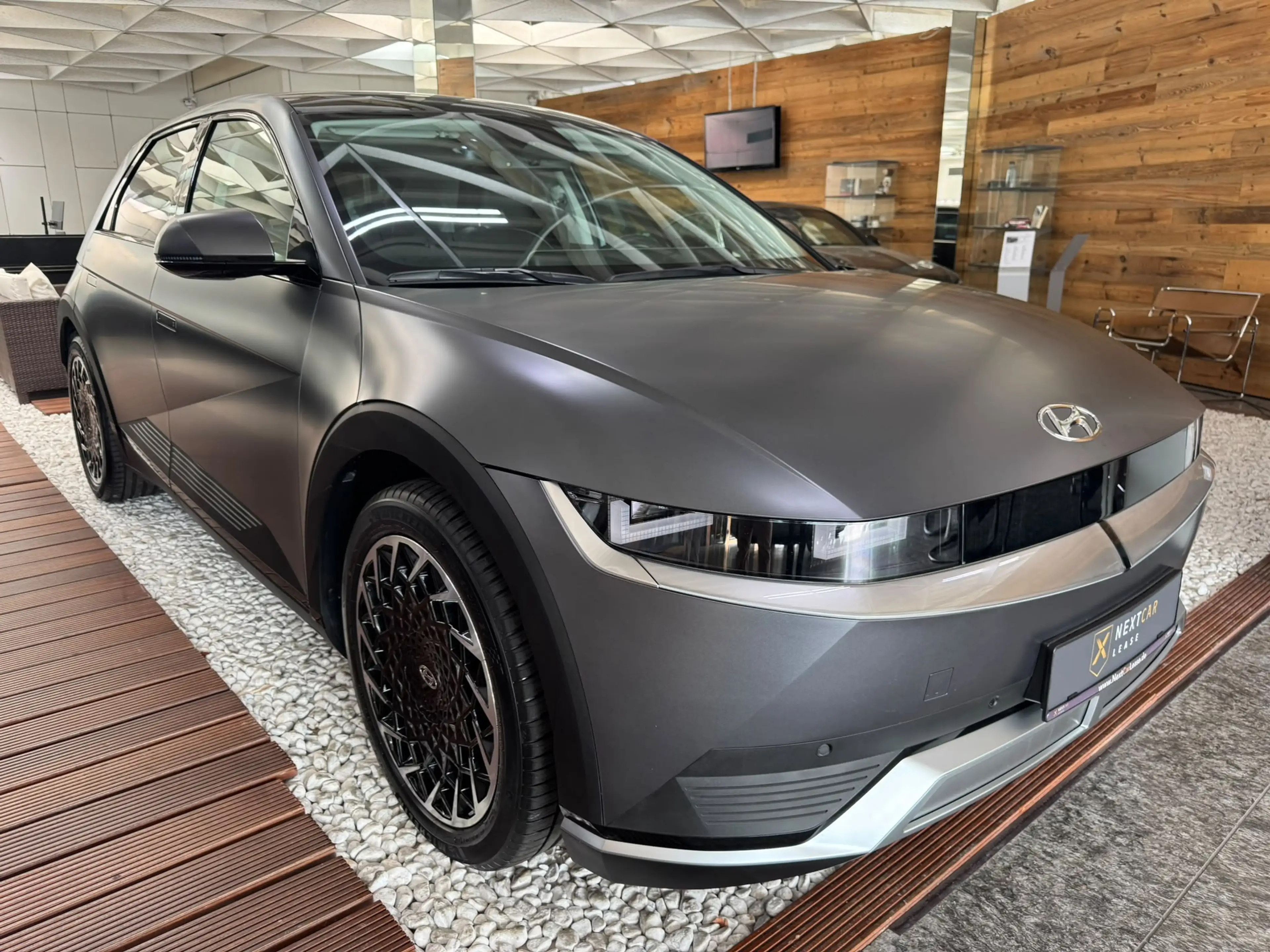 Hyundai IONIQ 5 Techniq 4WD Pano 20Zoll Werksgarantie — photo 3